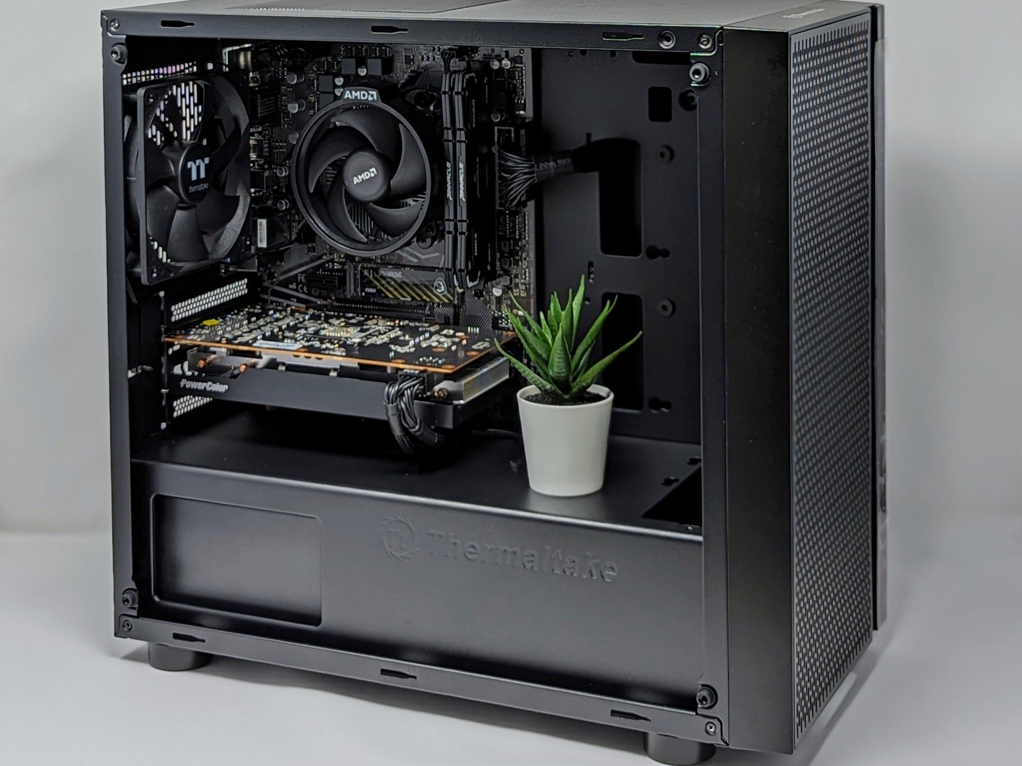 Stealth AM4 | No RGB | RX 6600 | Ryzen 5 3600 | 16gb RAM | MSI M461 1TB Gen 4 NVMe SSD