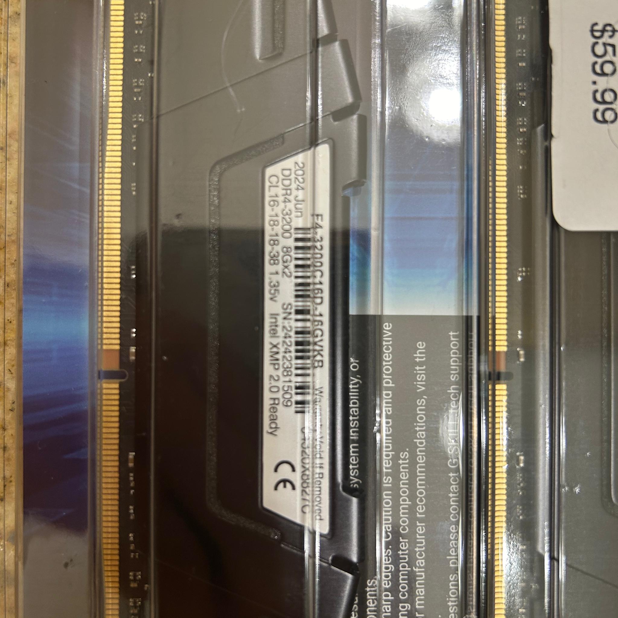 G.Skill Ripjaws V 16 GB DDR4–3200 16-18-18-38 1.35V Kit
