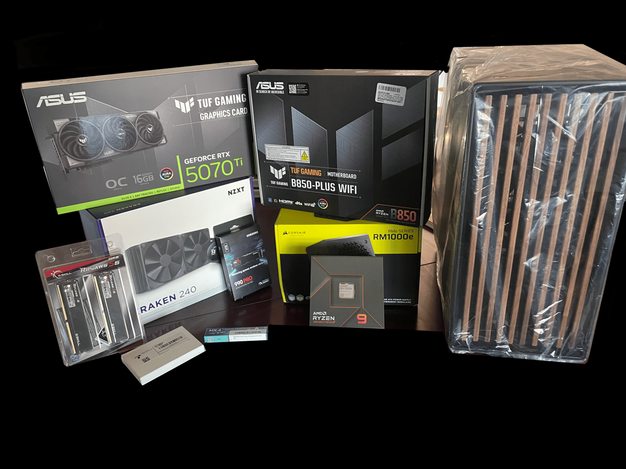 High-End Gaming/Workstation PC – Ryzen 9 7900X / RTX 5070 Ti – 64GB DDR5 – 4TB SSD – Like New