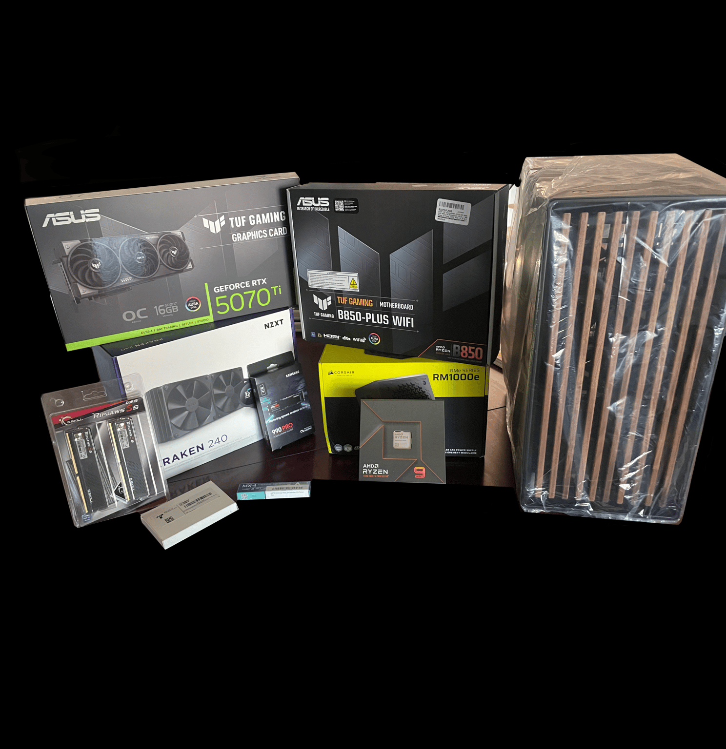 High-End Gaming/Workstation PC – Ryzen 9 7900X / RTX 5070 Ti – 64GB DDR5 – 4TB SSD – Like New