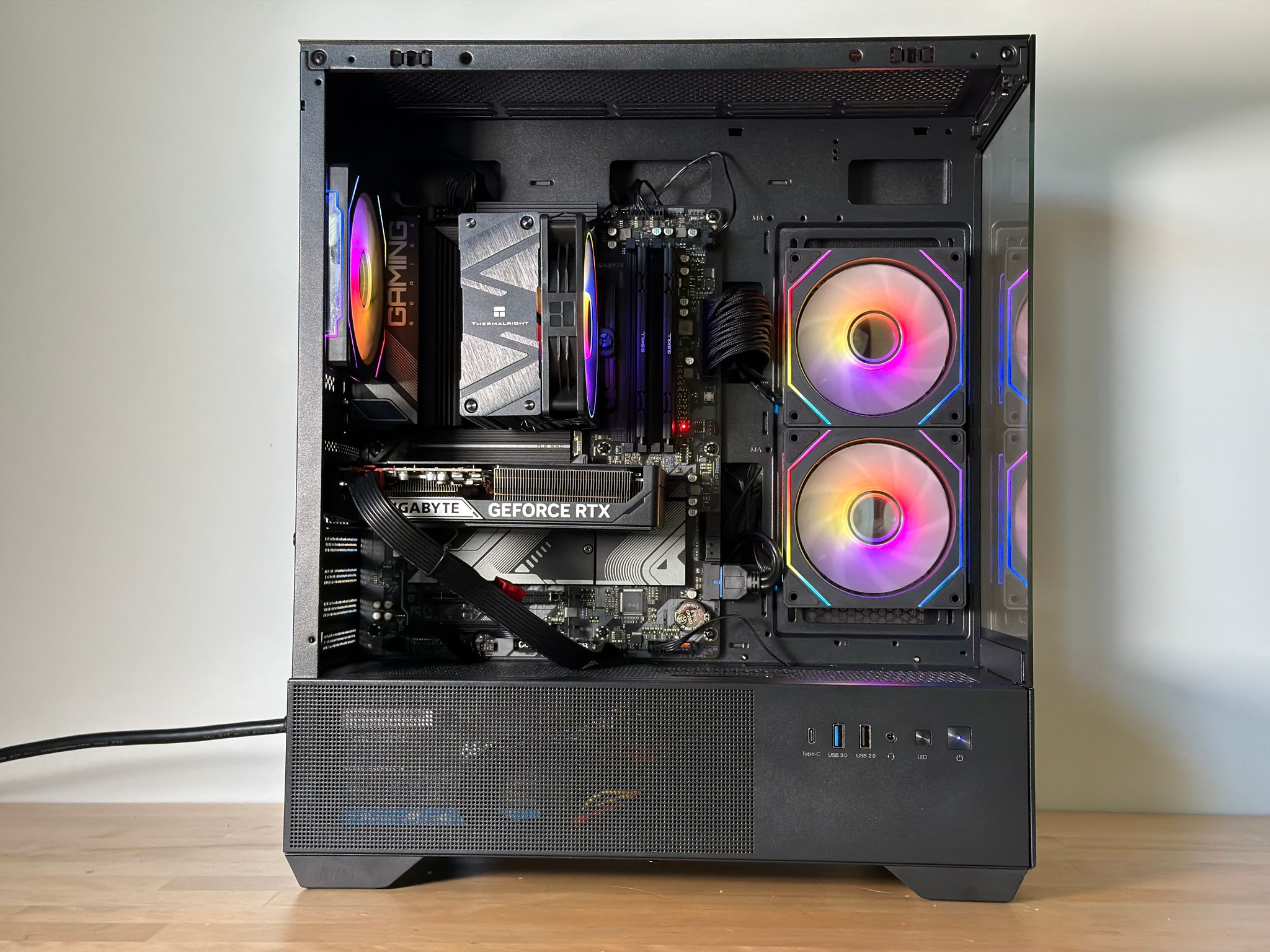 RTX 5060ti 8GB Ryzen 7 7700x Gaming PC