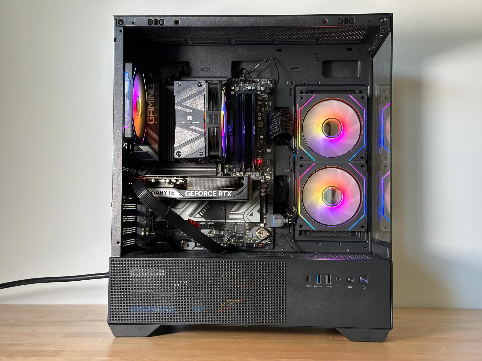 RTX 5060ti 8GB Ryzen 7 7700x Gaming PC