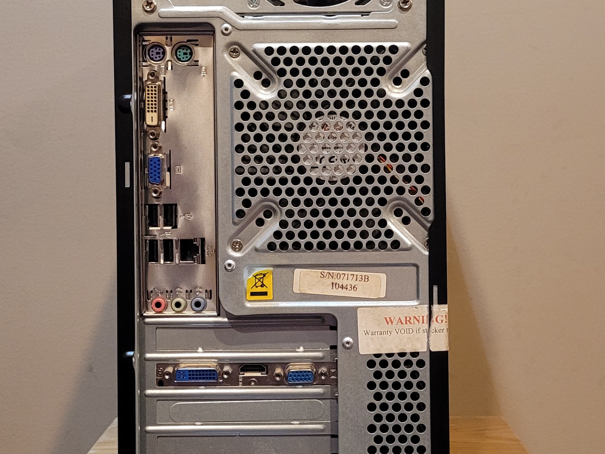 Cooler Master Elite 350 | Pentium E5700 3 GHZ | 4GB RAM | 240 GB SSD | HD 4350 | 2000s Retro Gaming