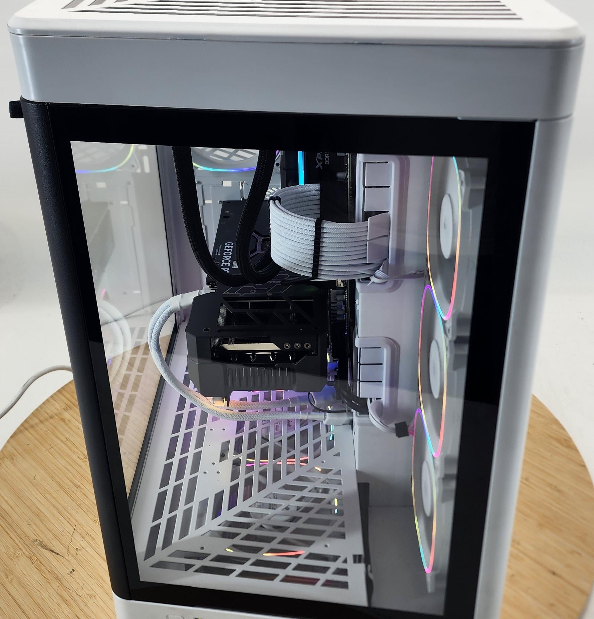 Gaming PC Ryzen 7 7800X3D 32GB RAM 1TB SSD RTX 4070 Ti 12GB Windows 11 PC