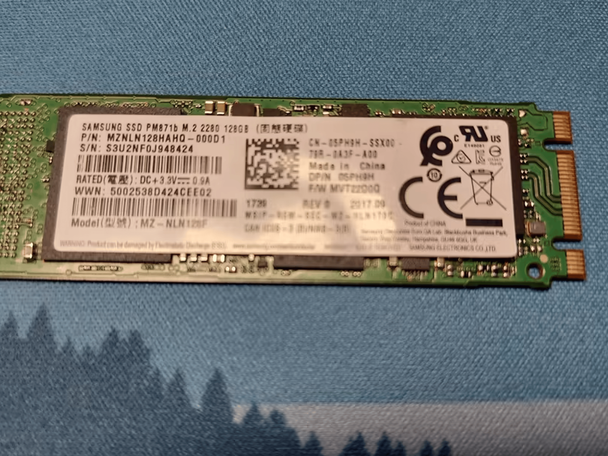 6x 128GB SSD M.2 SATA - SAMSUNG