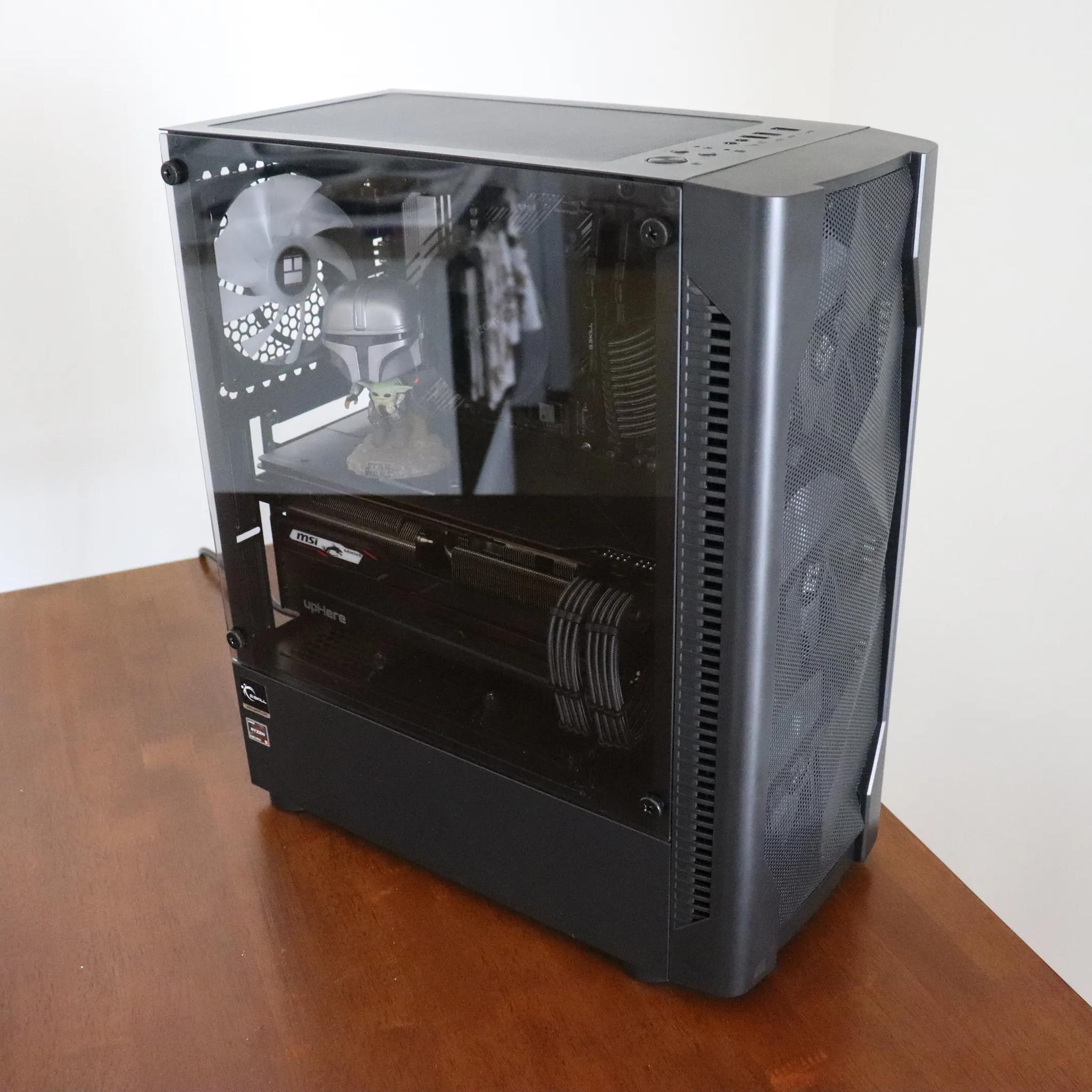 💫 The Mandalorian 💫 Ryzen 5 4500 - Radeon RX 5700 - 16 GB RAM - 500 GB SSD
