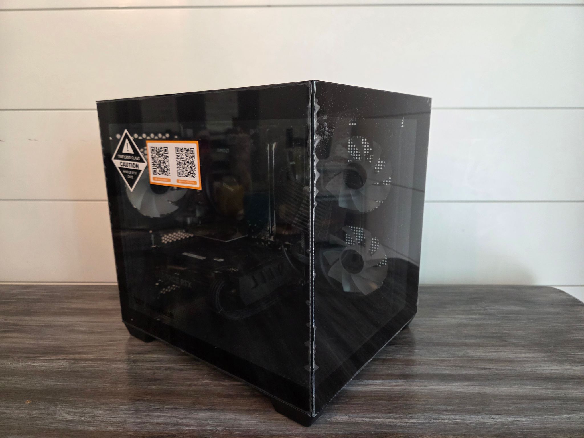 Small black gaming PC | RTX 4060 | RYZEN 5 3600 | 16GB RAM | 512GB SSD