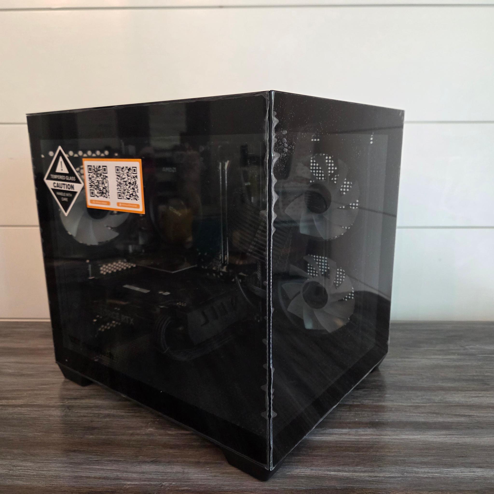 Small black gaming PC | RTX 4060 | RYZEN 5 3600 | 16GB RAM | 512GB SSD