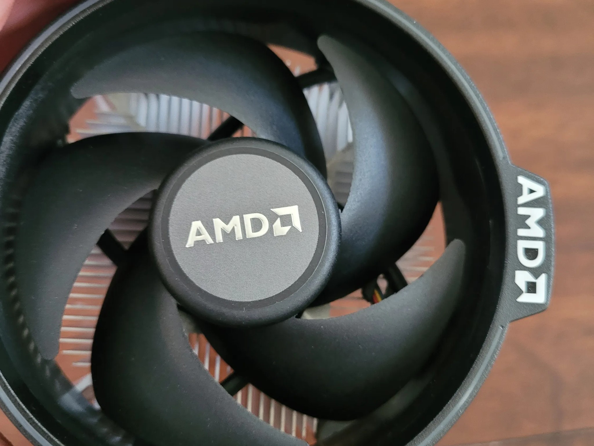 AMD Ryzen 7 2700 8-Core Processor (with Wraith Spire LED Cooler) NO OG BOX