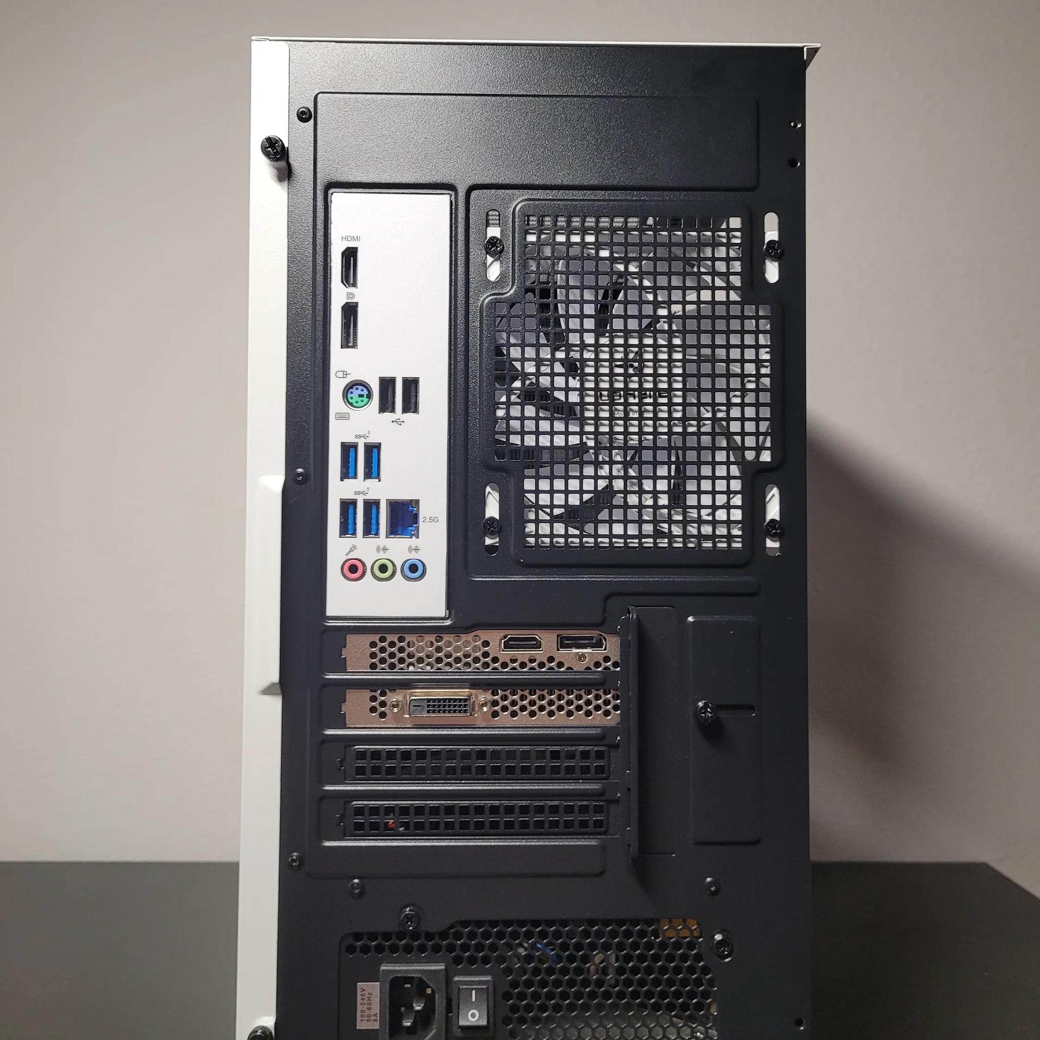 Minimalist Black/White Gaming PC // 2060 Super // Ryzen 5 3600 // 16GB DDR4 // 512GB Gen4 NVME