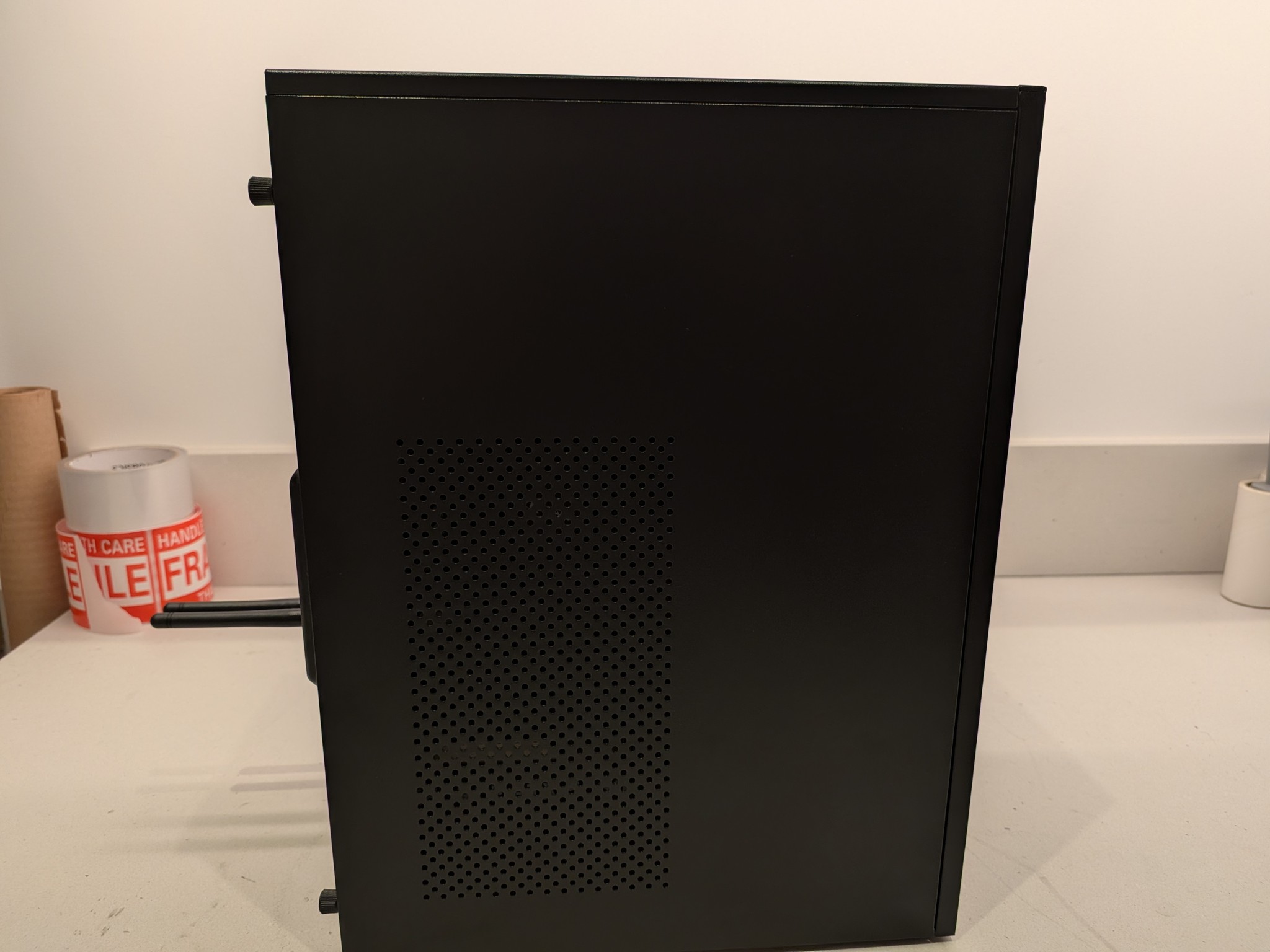 1080p Budget Sleeper - RTX 4060, Ryzen 5 5600, 32 GB DDR4 RAM, 1 TB NVME, RGB