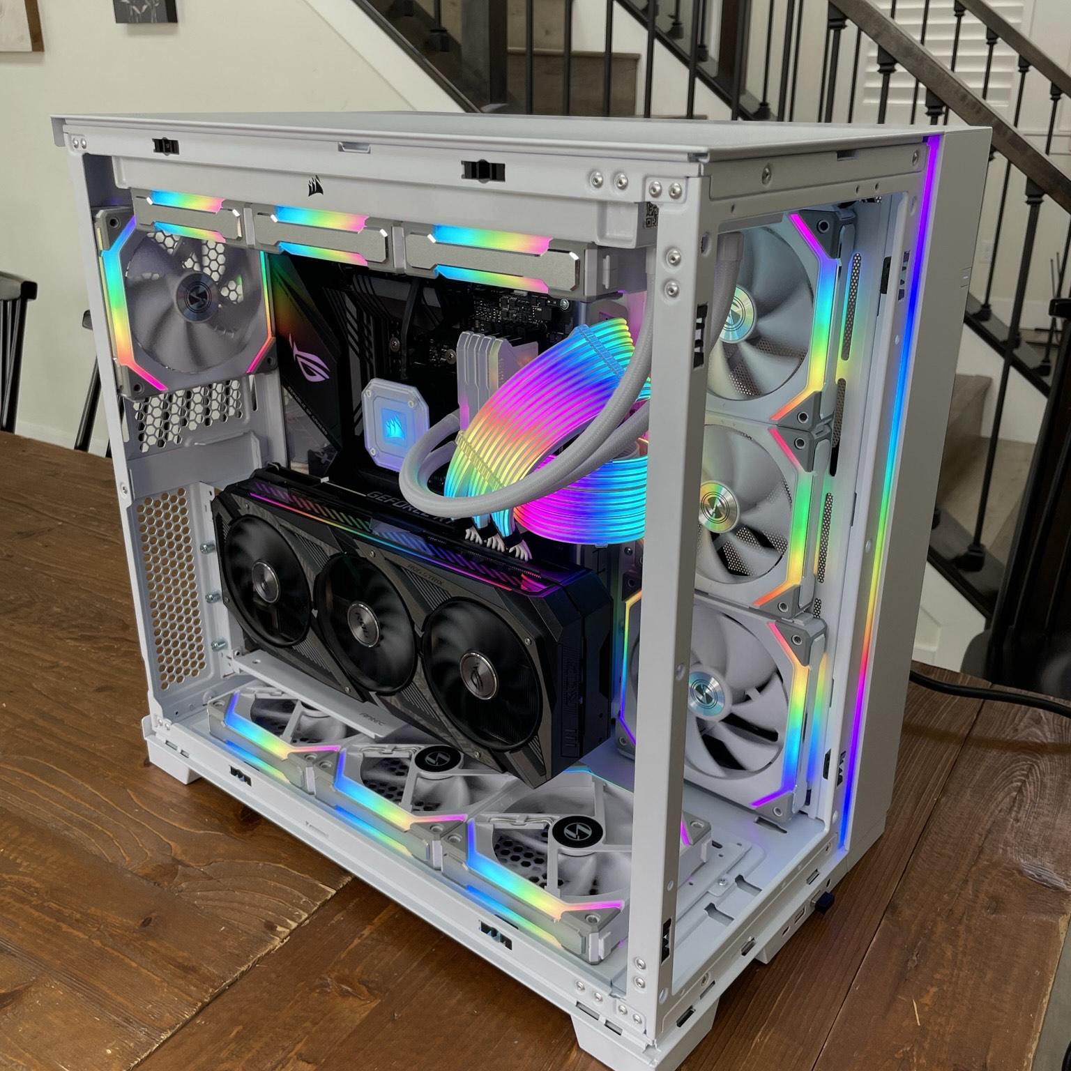 White Beast: RTX 3090 STRIX 24GB, Ryzen 9 5900X, 32GB DDR4 3600MHz Corsair Vengeance RAM, 5TB