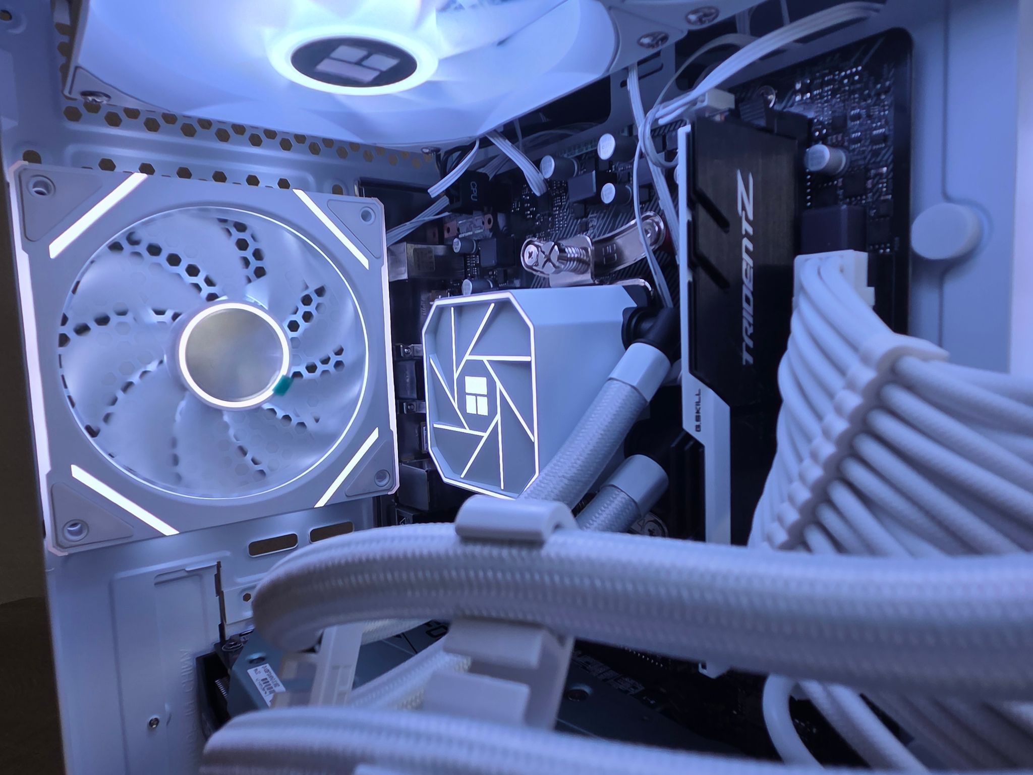 GeForce RTX 3060 Ti Custom Gaming PC - Ryzen 5 5500, 16GB RAM, 512GB SSD