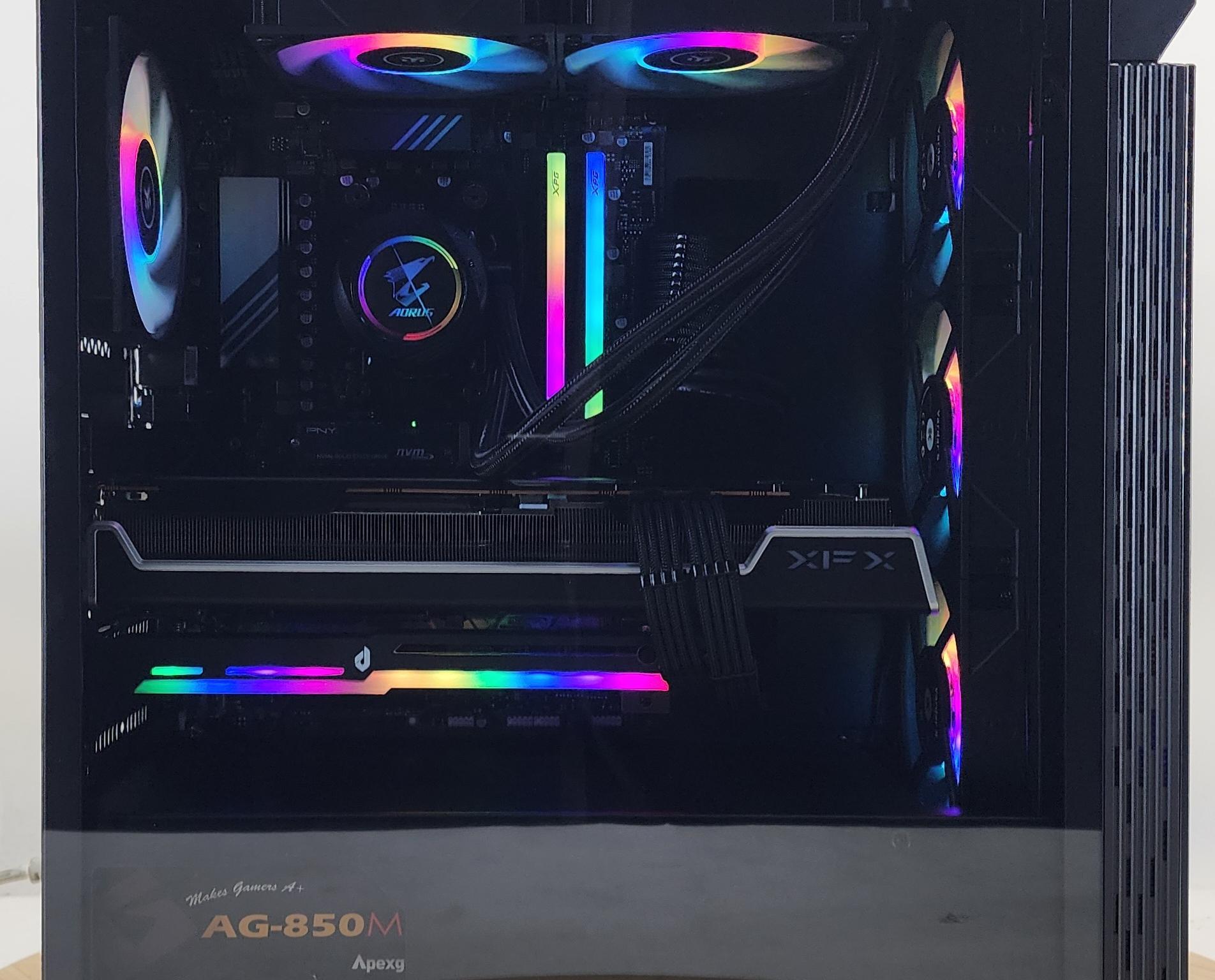 Gaming PC Ryzen 7 9700X 32GB RAM 2TB SSD RX 7900 XT 20GB Windows 11 Computer