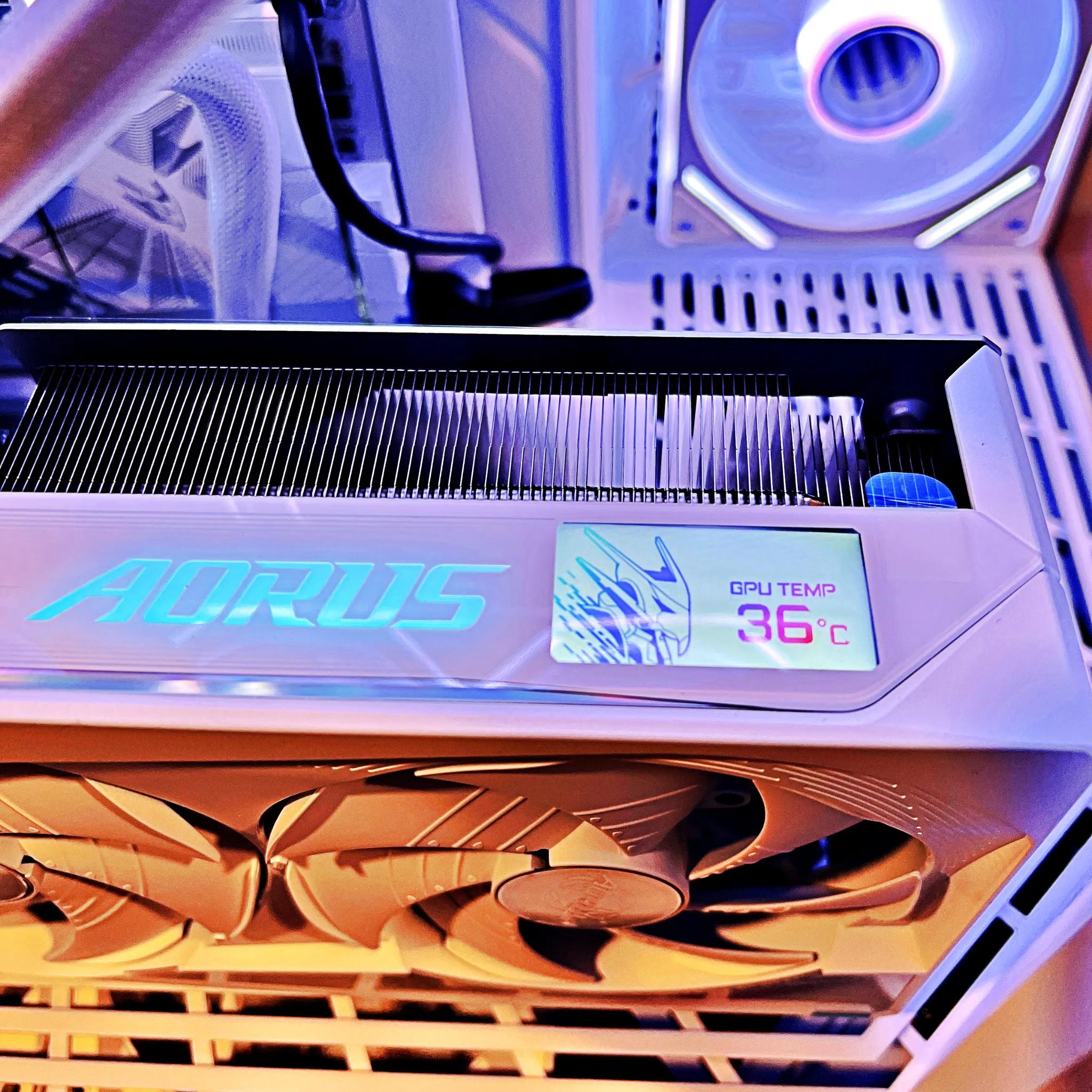 5080 AORUS MASTER ICE 9800X3D 32GB DDR5 2TB M.2 WIFI 7 HYTE Y70 TOUCH INFINITE