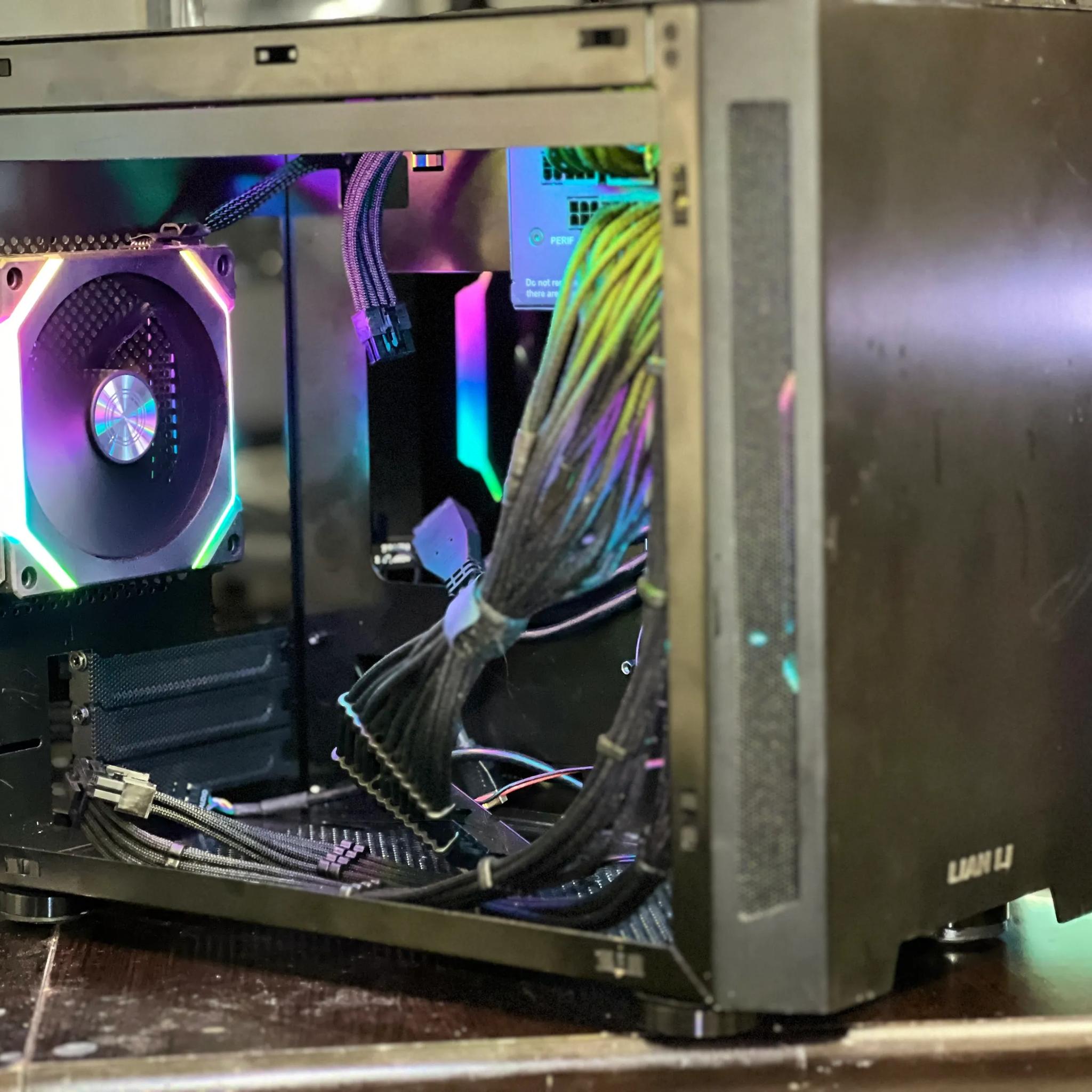 Lian Li TU-150W Black Mini-ITX Case w/ SL120 V2 fans and EVGA 650W PSU