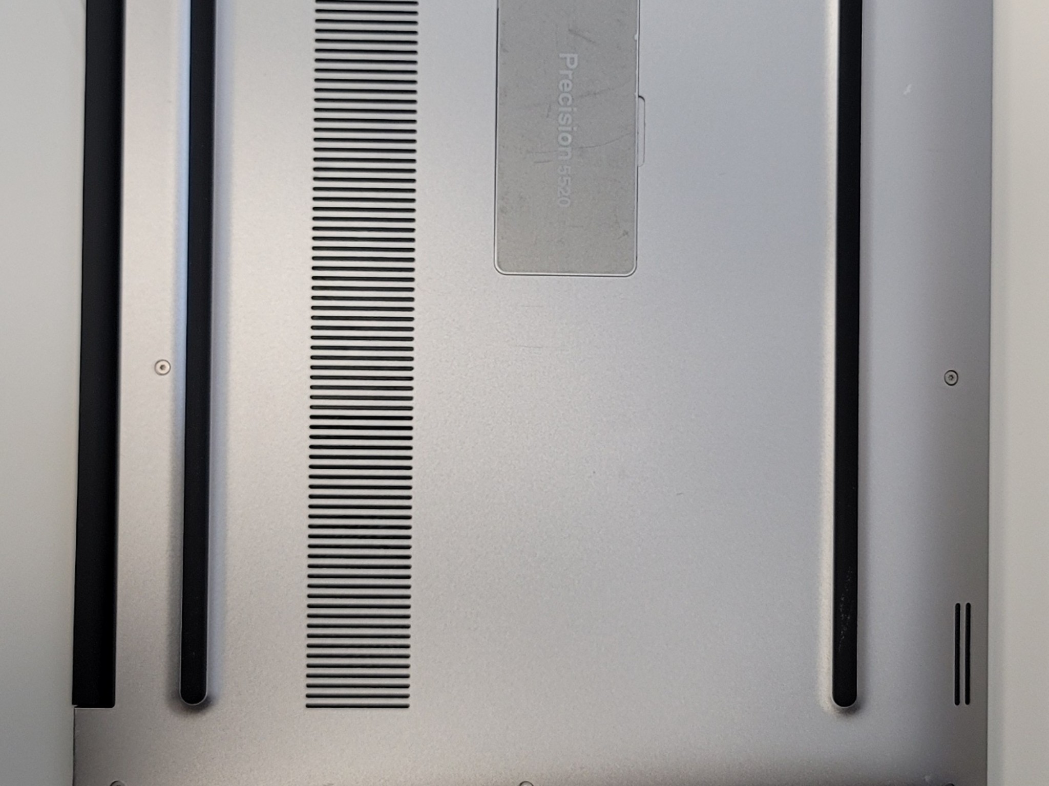 Dell Precision 5520, Core I7-7820HQ Win 11 Pro 1tb ssd 32g ram and NVIDIA Quadro M1200