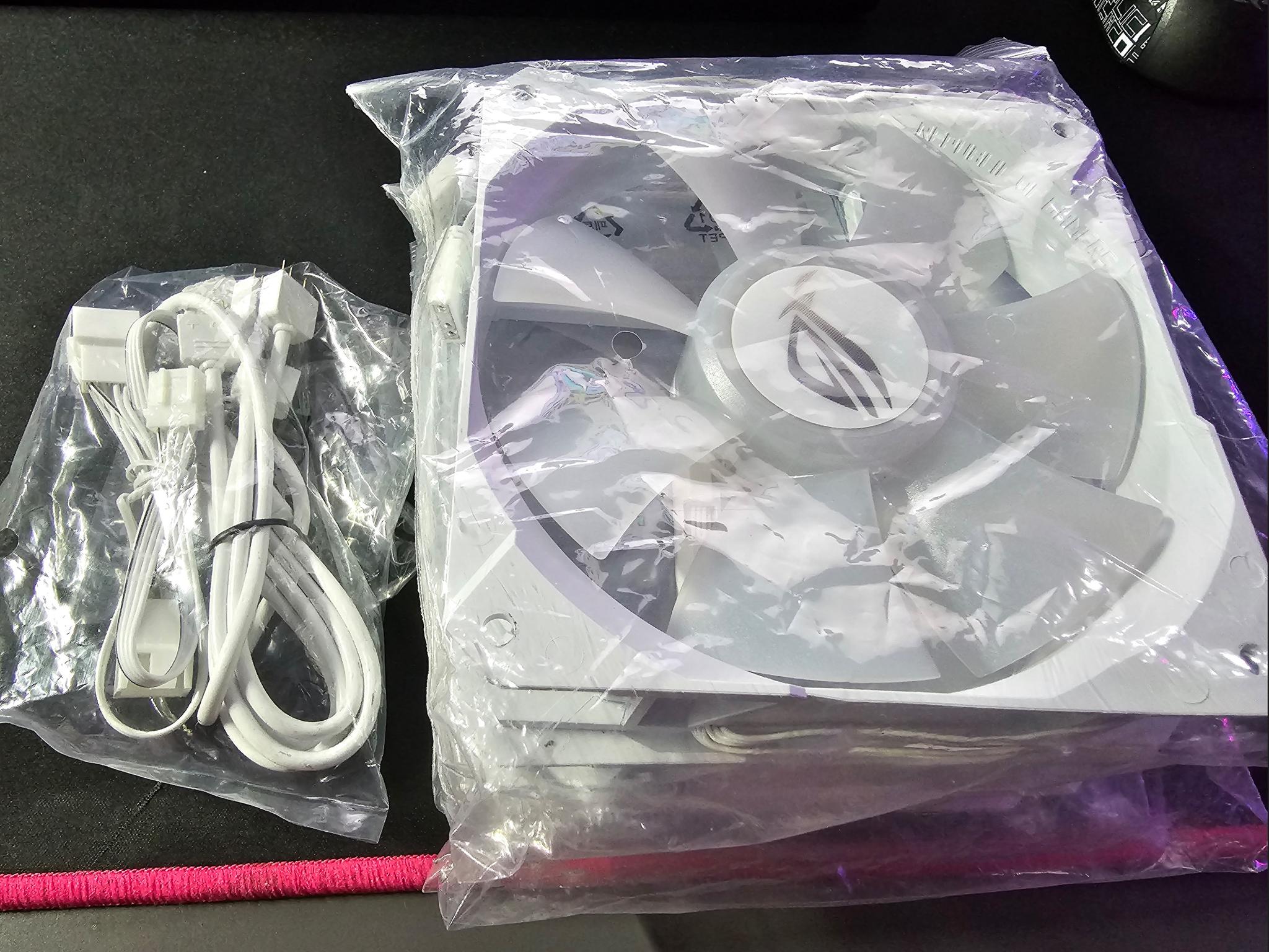 ASUS ROG RYUO Model 12 ARGB 120mm PC Case Fan White Set of 3x Fans