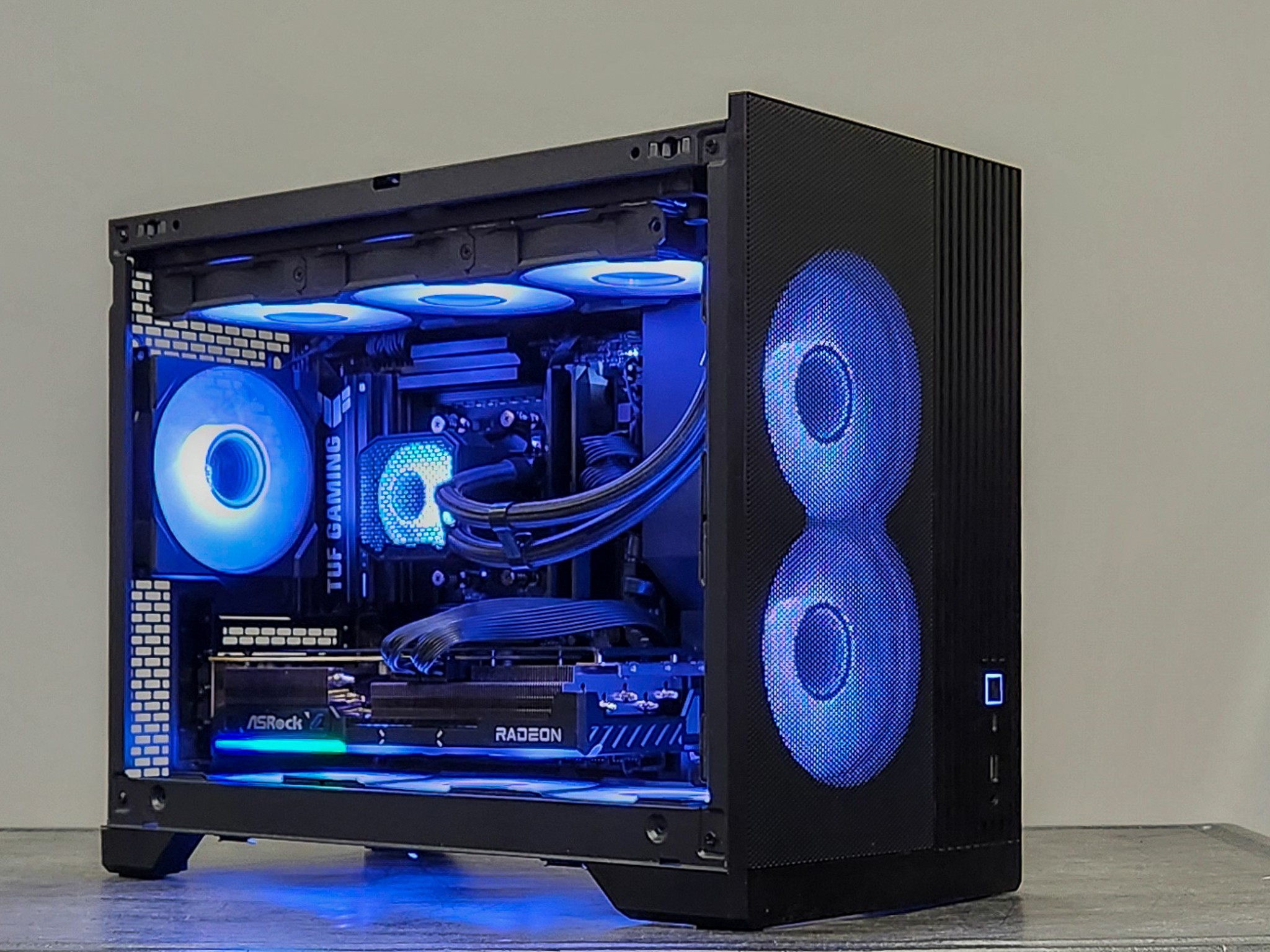 RX 9070 XT | Custom Gaming / Streaming Liquid Cooled PC | Ryzen 7 7800X3D | 2TB SSD | 32GB DDR5