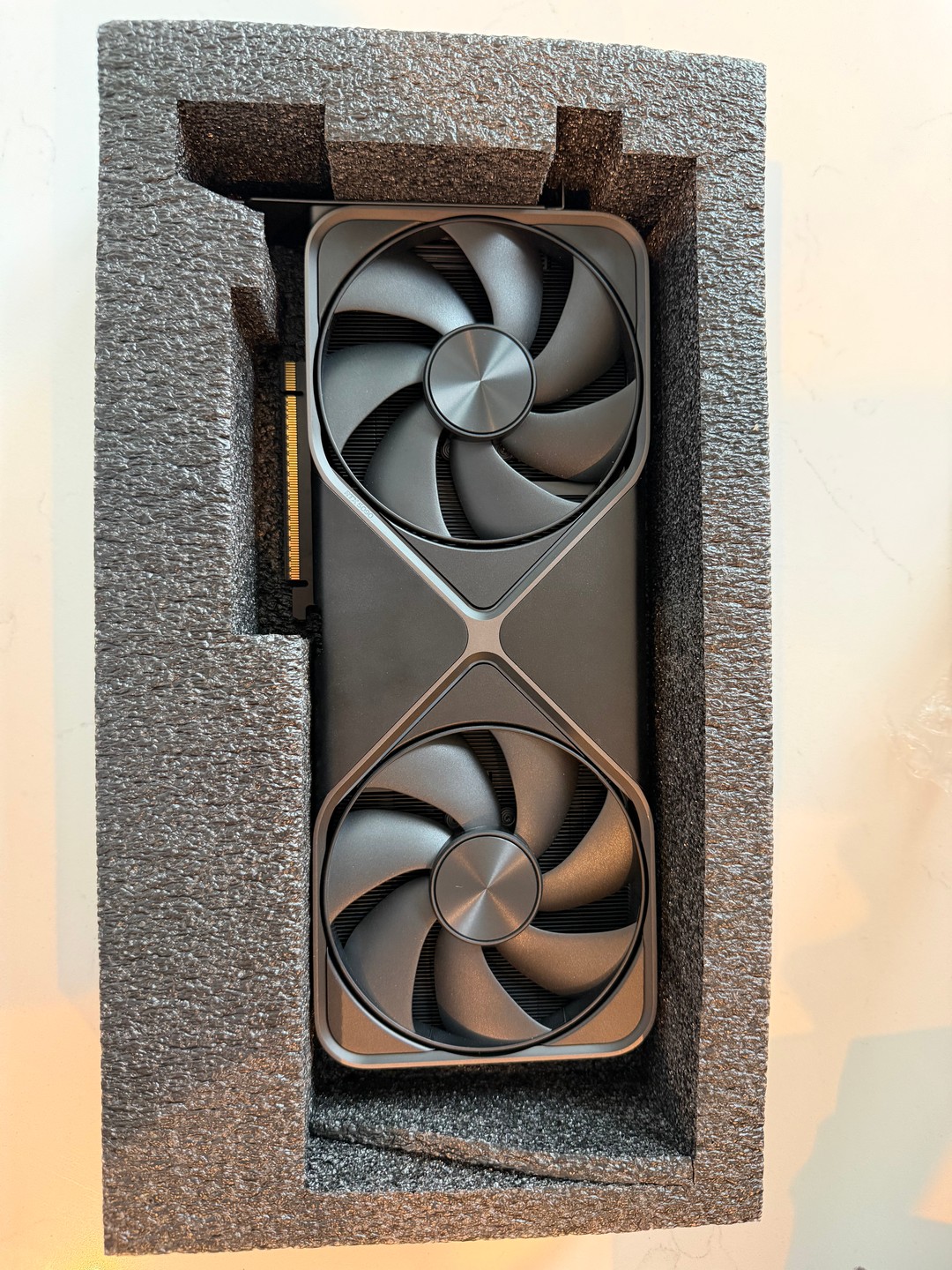 NVIDIA GeForce RTX 5090 Founders Edition | Jawa