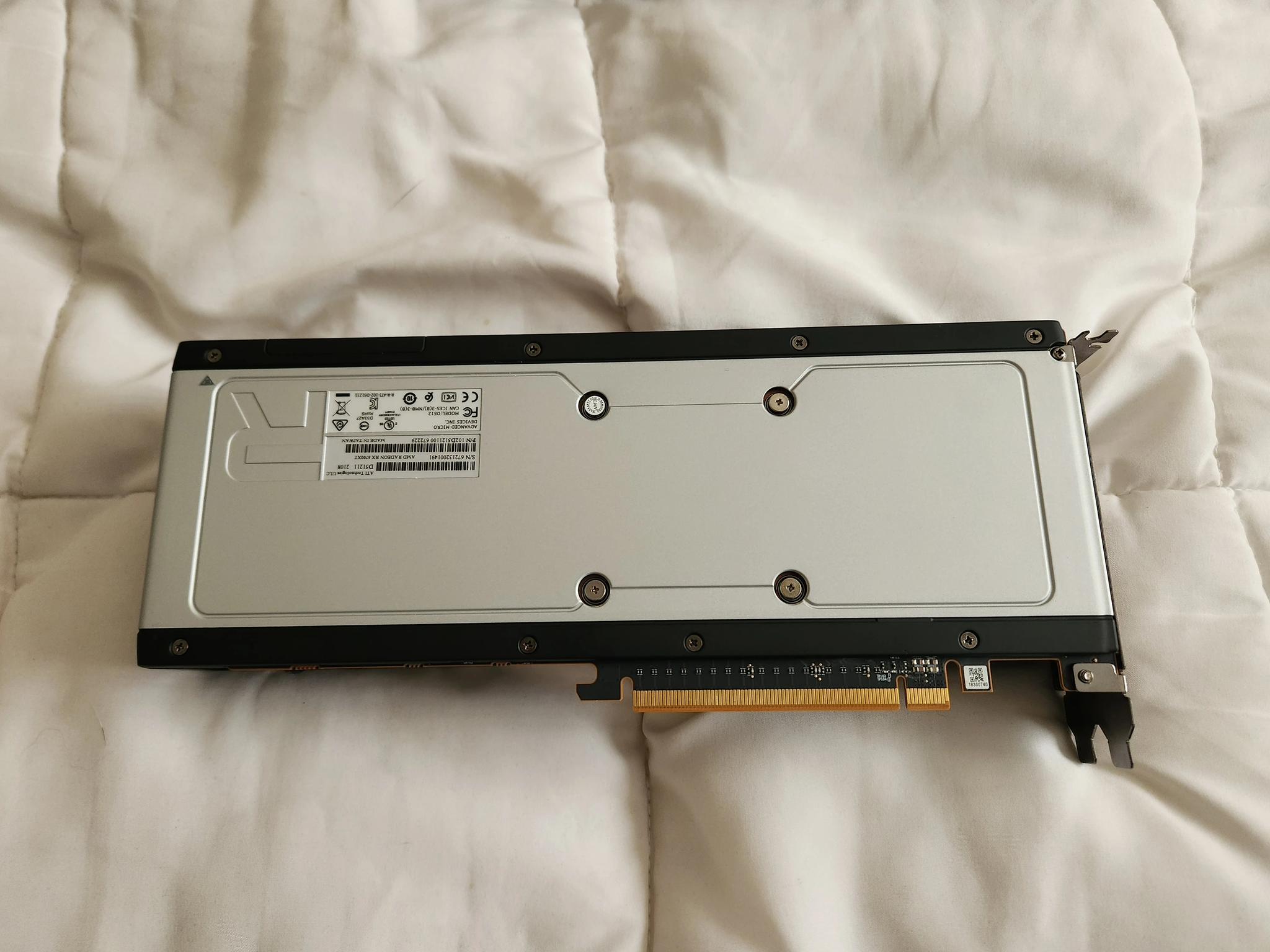AMD Reference RX 6700XT