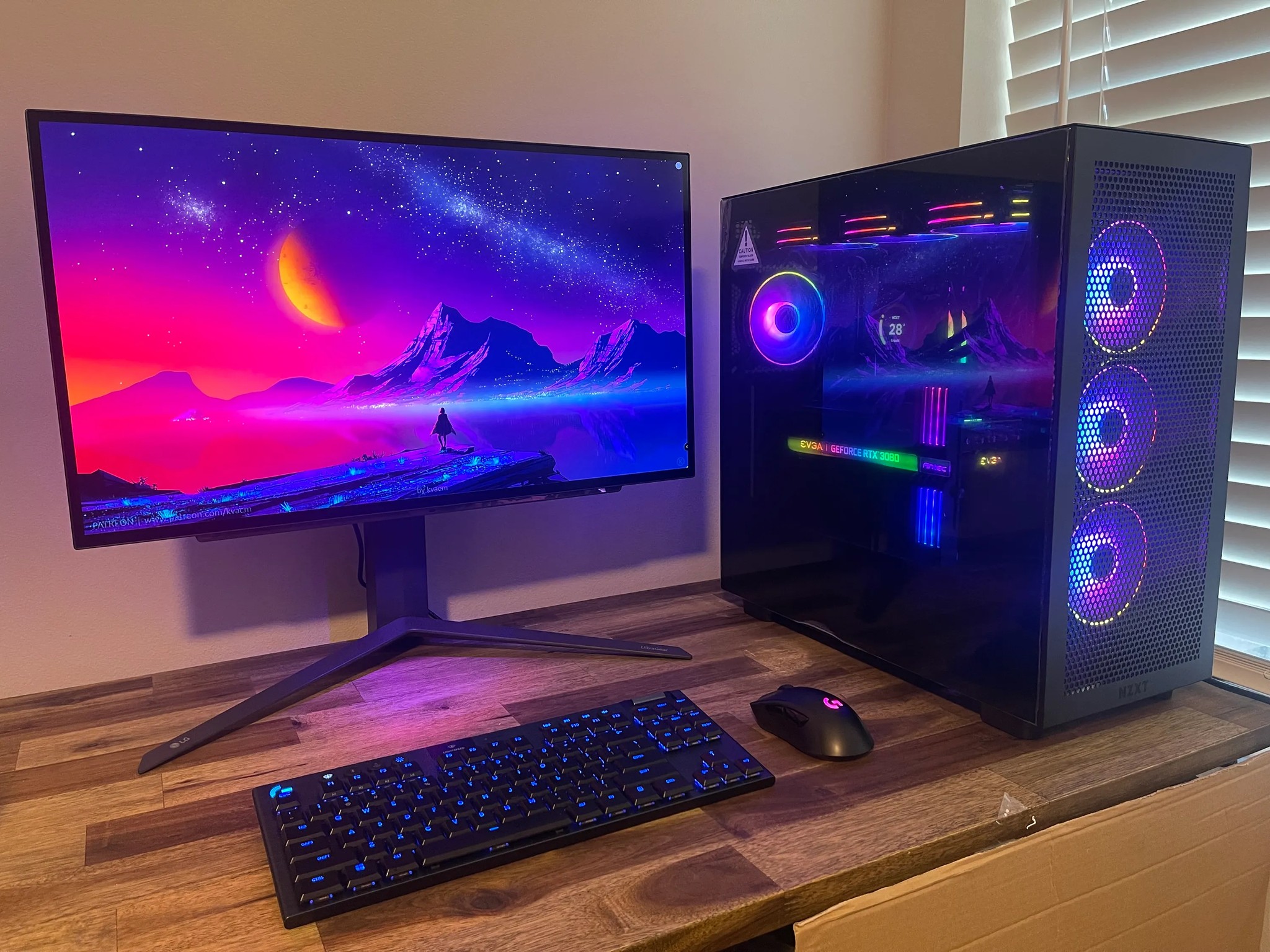 LG 27" UltraGear OLED Gaming Monitor - 27GR95QE-B 2k 240Hz