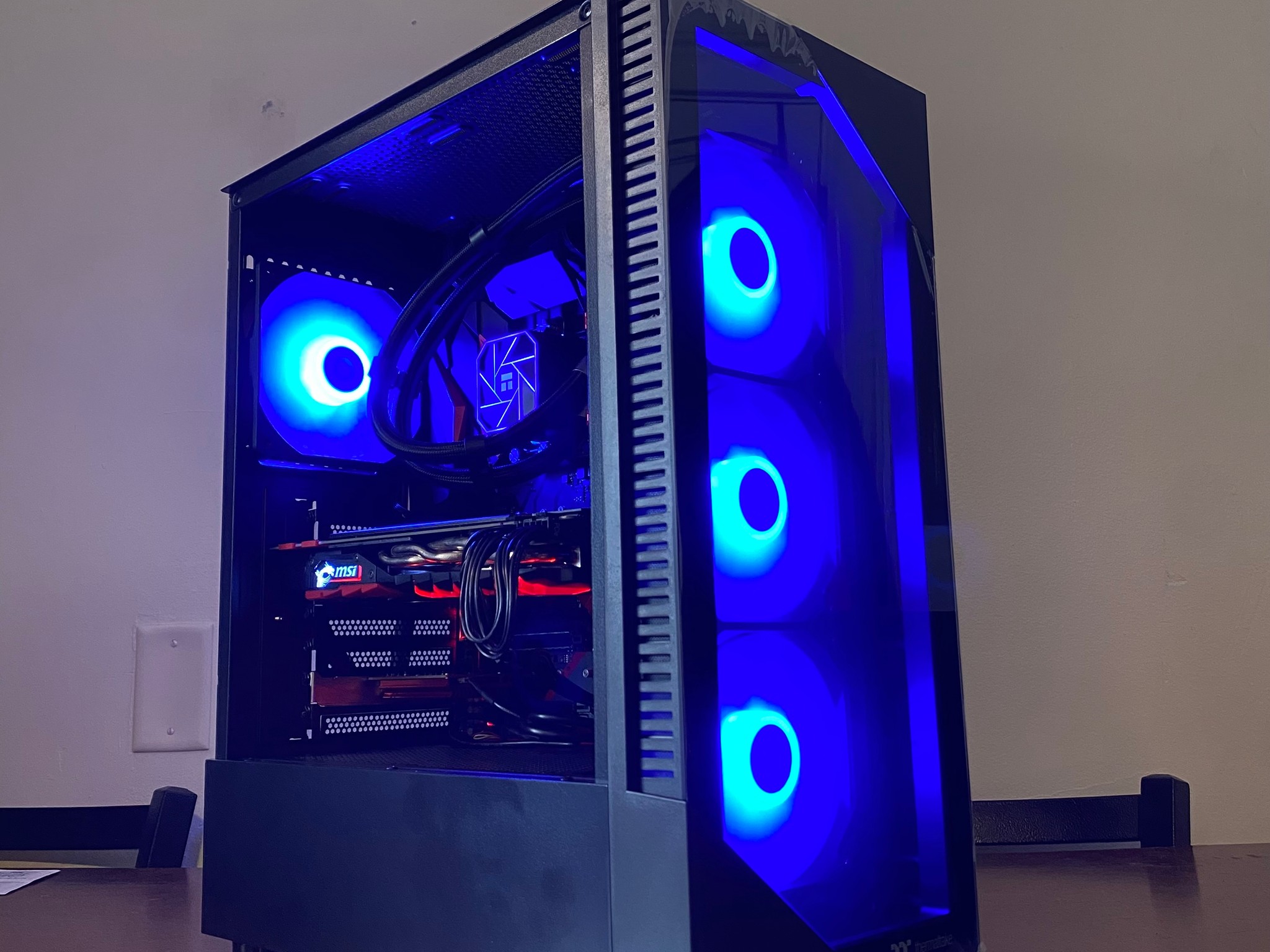 i5 8600k | GTX 1070 | 360mm watercooler