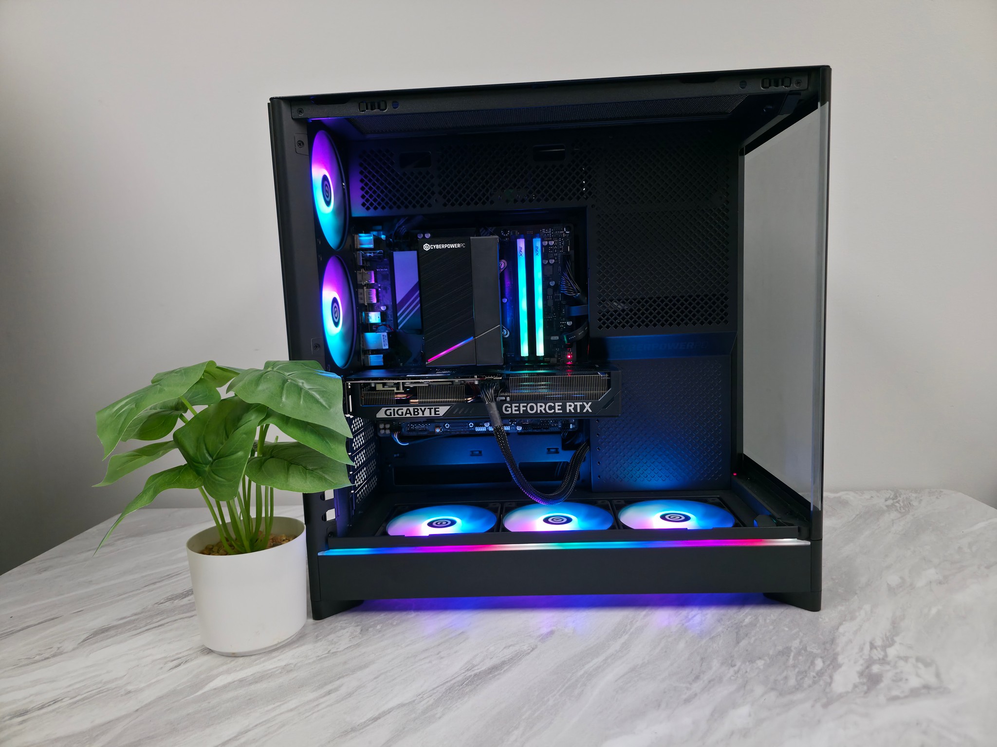 RTX 5070 Gaming Streaming Computer PC (Intel 14900f, 32gb DDR5 6000 MHz) WiFi and Bluetooth