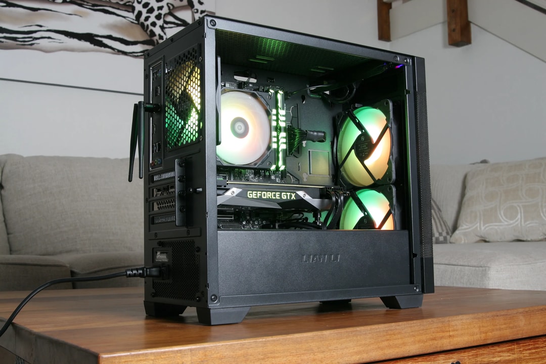 Gaming / Streaming PC - Nvidia GTX 1080 Ti - Ryzen 7 3700X - 16GB