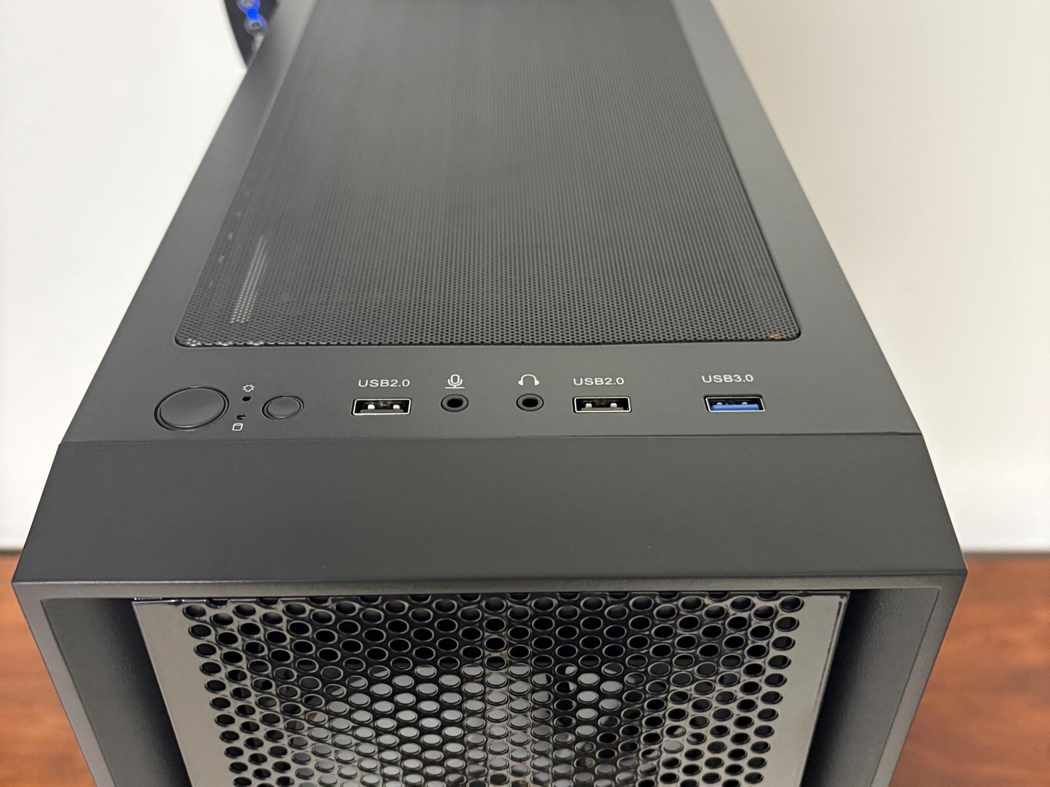 RTX 3070 | Ryzen 9 5900X | 32GB DDR4 | 1TB SSD | 700W PSU | 4 x Fans