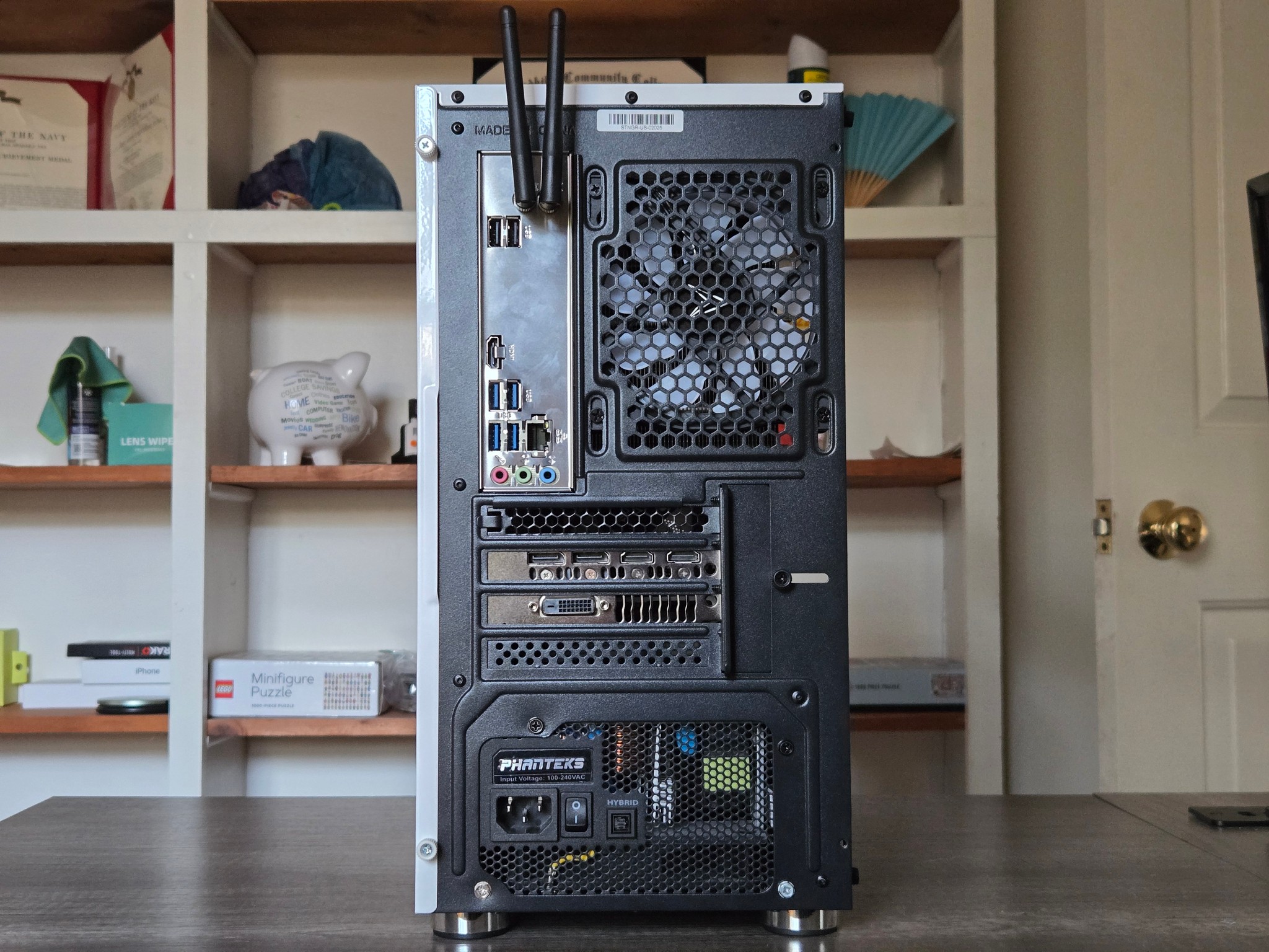 Black + White Gaming PC | Ryzen 5 2600 | GTX 1070 8GB | 16GB | 1TB | Wi-Fi + BT | 550W | ARGB