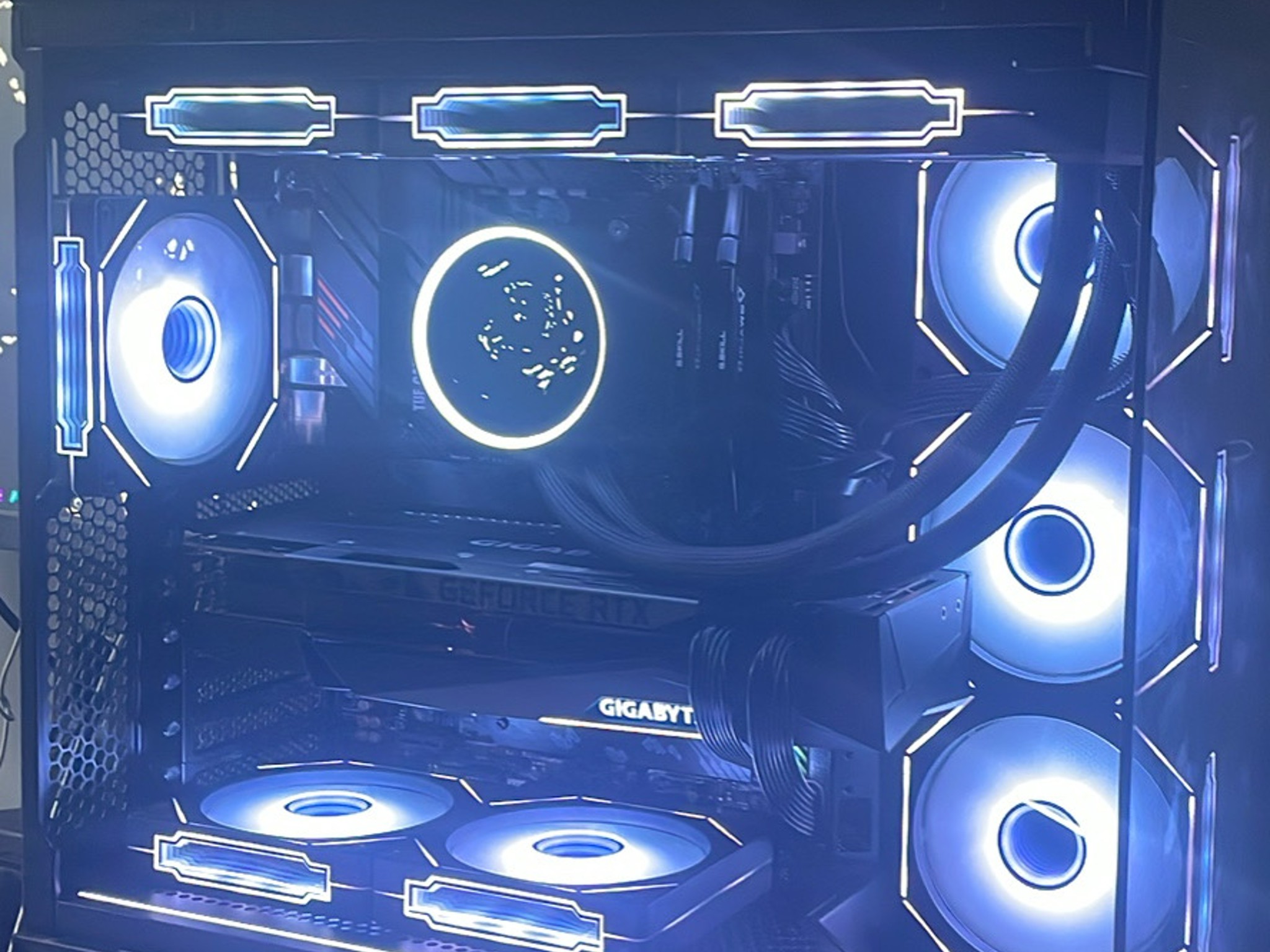 Ryzen 5600x  RTX 3080 32 Gbs DDR4 1TB intel Nvme Drive