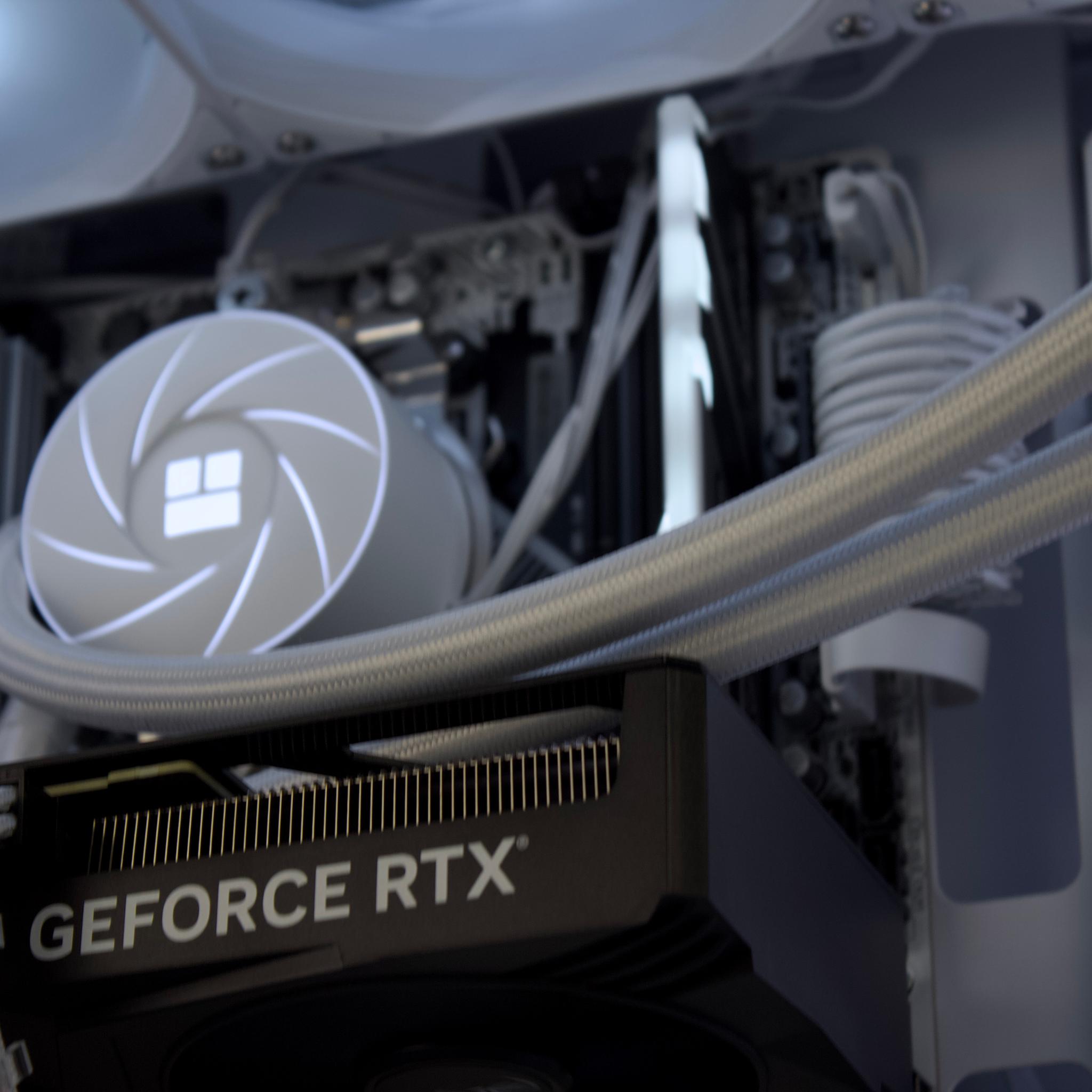❄️🧊💎- Whiteout 1440P Gaming PC | RTX 4070, Ryzen 5 7600X, 16GB RAM, 1TB SSD ❄️🧊💎