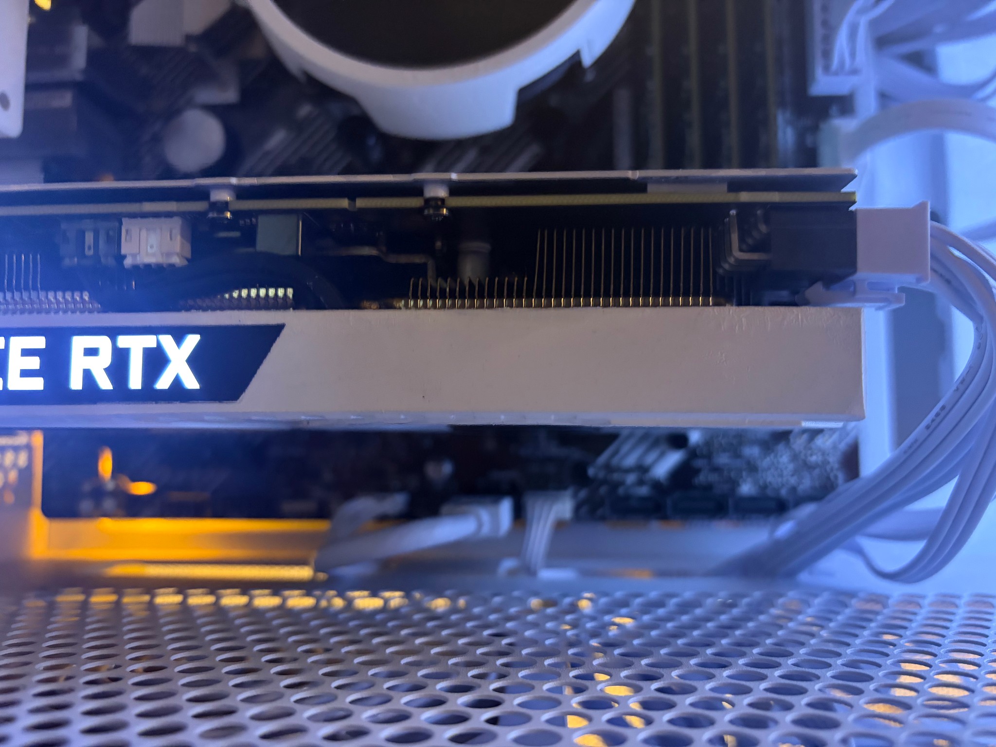 White Gaming PC | RTX 3060TI 8GB | RYZEN 5 5500 | 16GB RAM | 500GB NVME SSD | Wi-Fi + Bluetooth