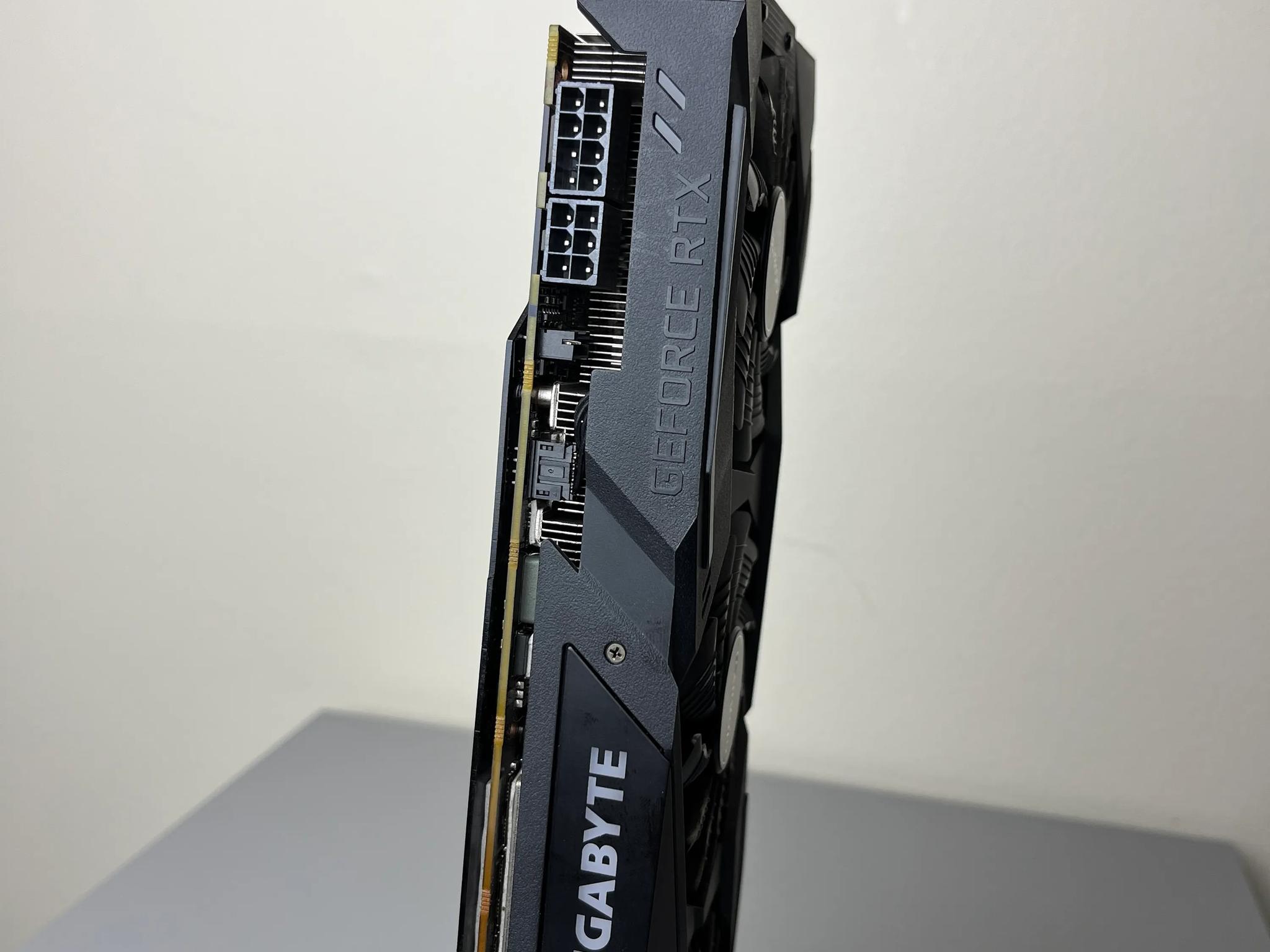 Gigabyte RTX 2070 WINDFORCE 3 fans 8G