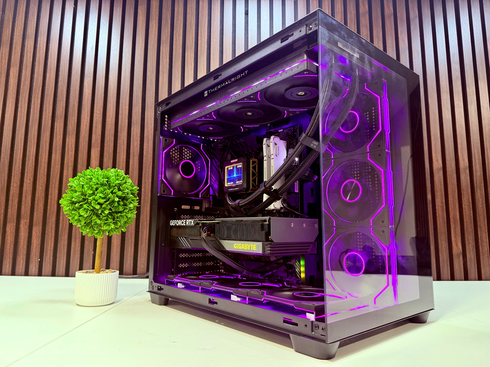 4070 Super | Ryzen 7 5800xt | 32GB DDR4 | 1TB M.2 | 850 W Gold PSU | Windows 11 Pro