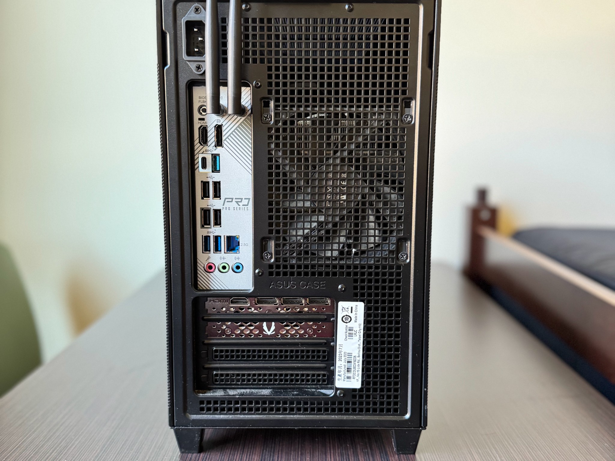 Ryzen 7 7800X3D | RTX 4070 SUPER | 32GB DDR5 (6000 MT/s) | 500GB SSD | 1000W Gold PSU | ASUS AP201