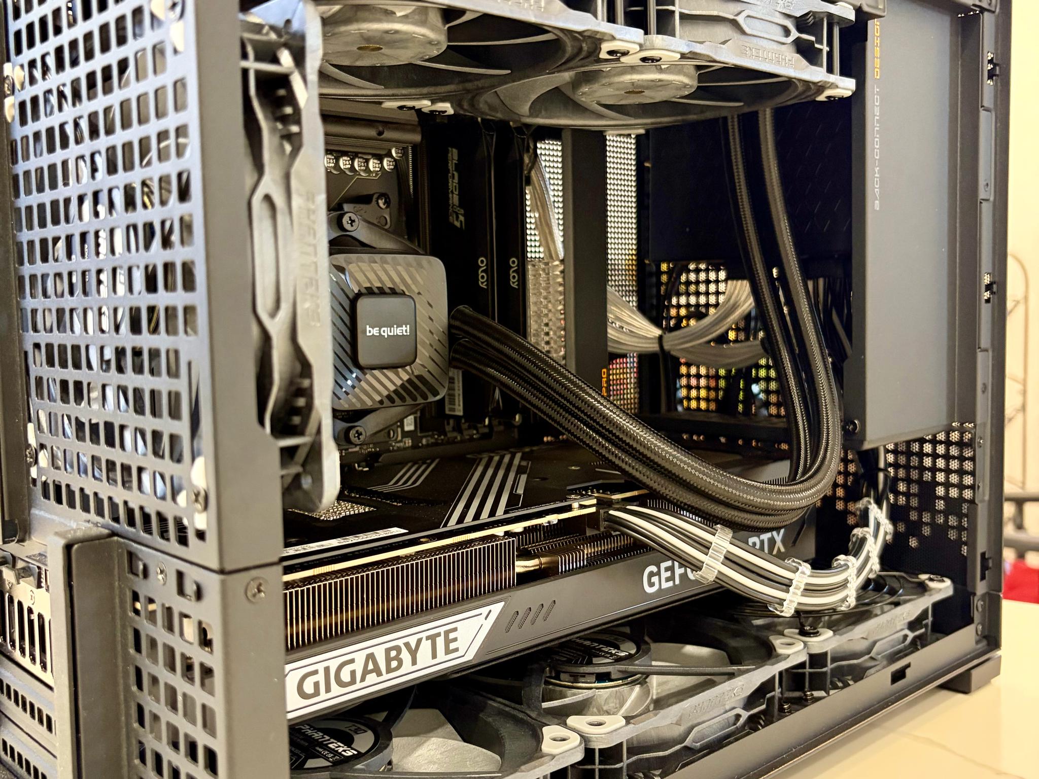 RTX 5080 + R7 9800X3D