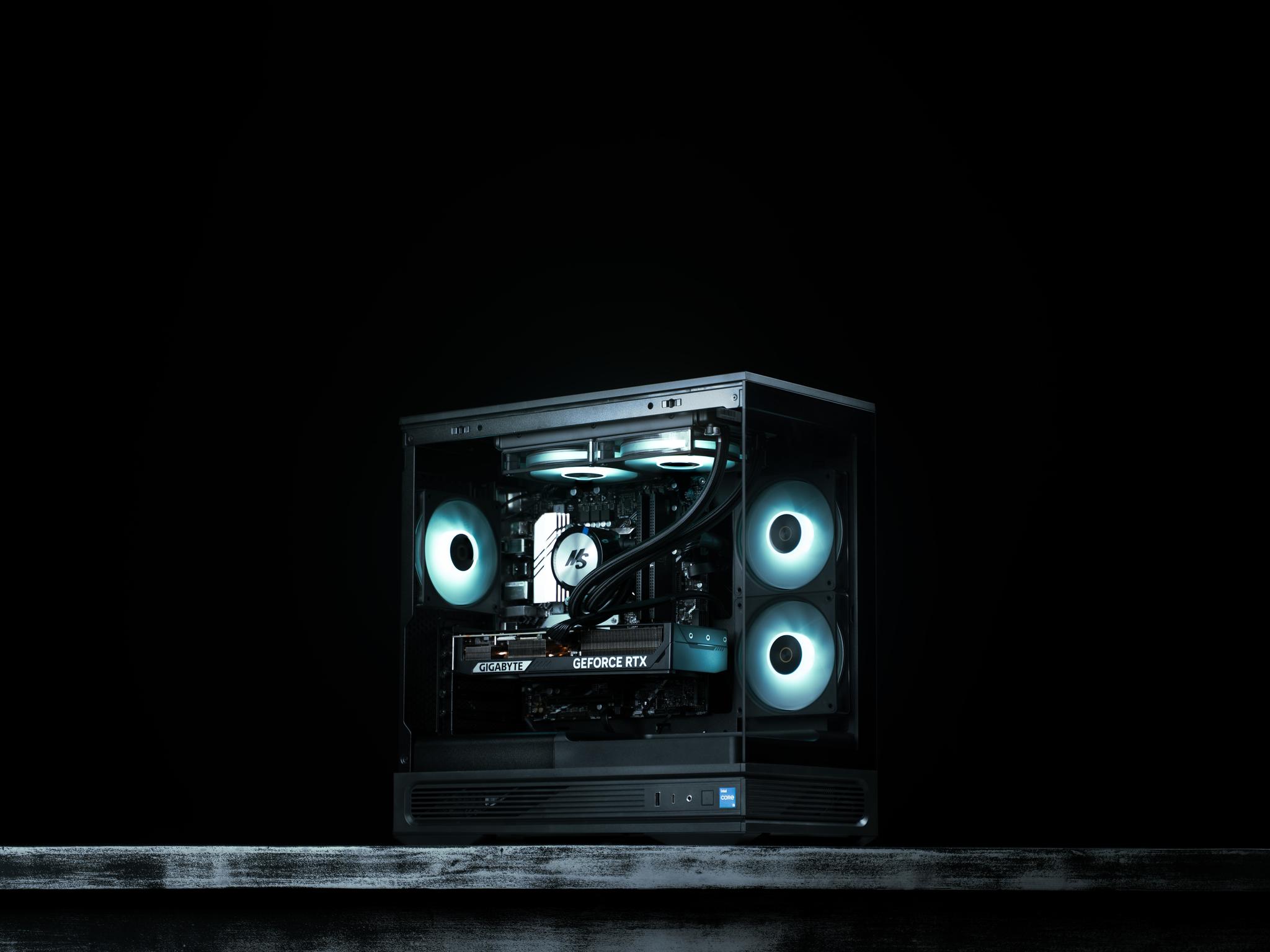 \ NV-00 / RTX 5070 Intel Core i5 14600KF 1TB 32GB DDR5 Windows 11 Gaming PC