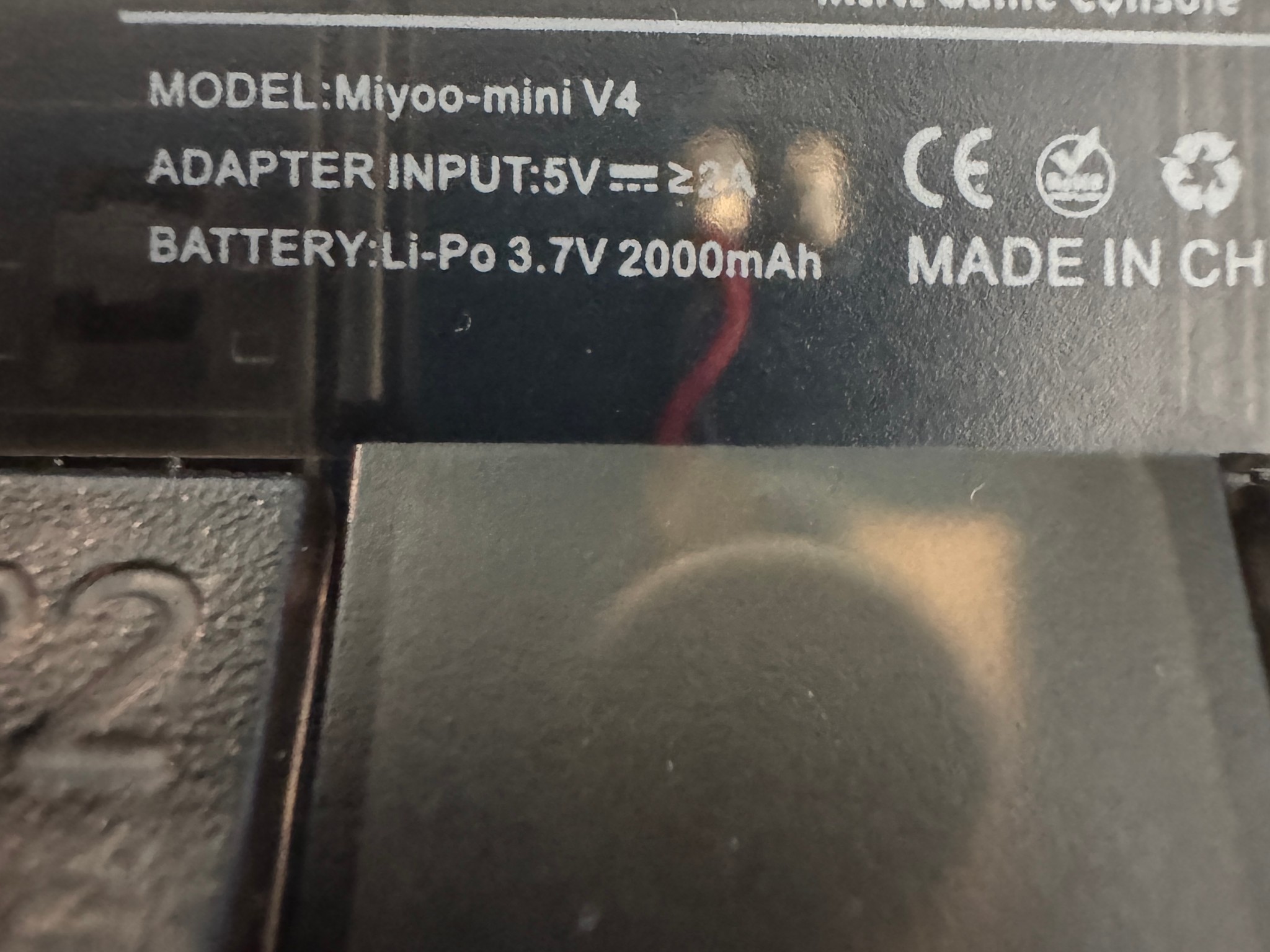 Miyoo mini V4 2.8 inch IPS screen, 128GB SD card. OnionOS