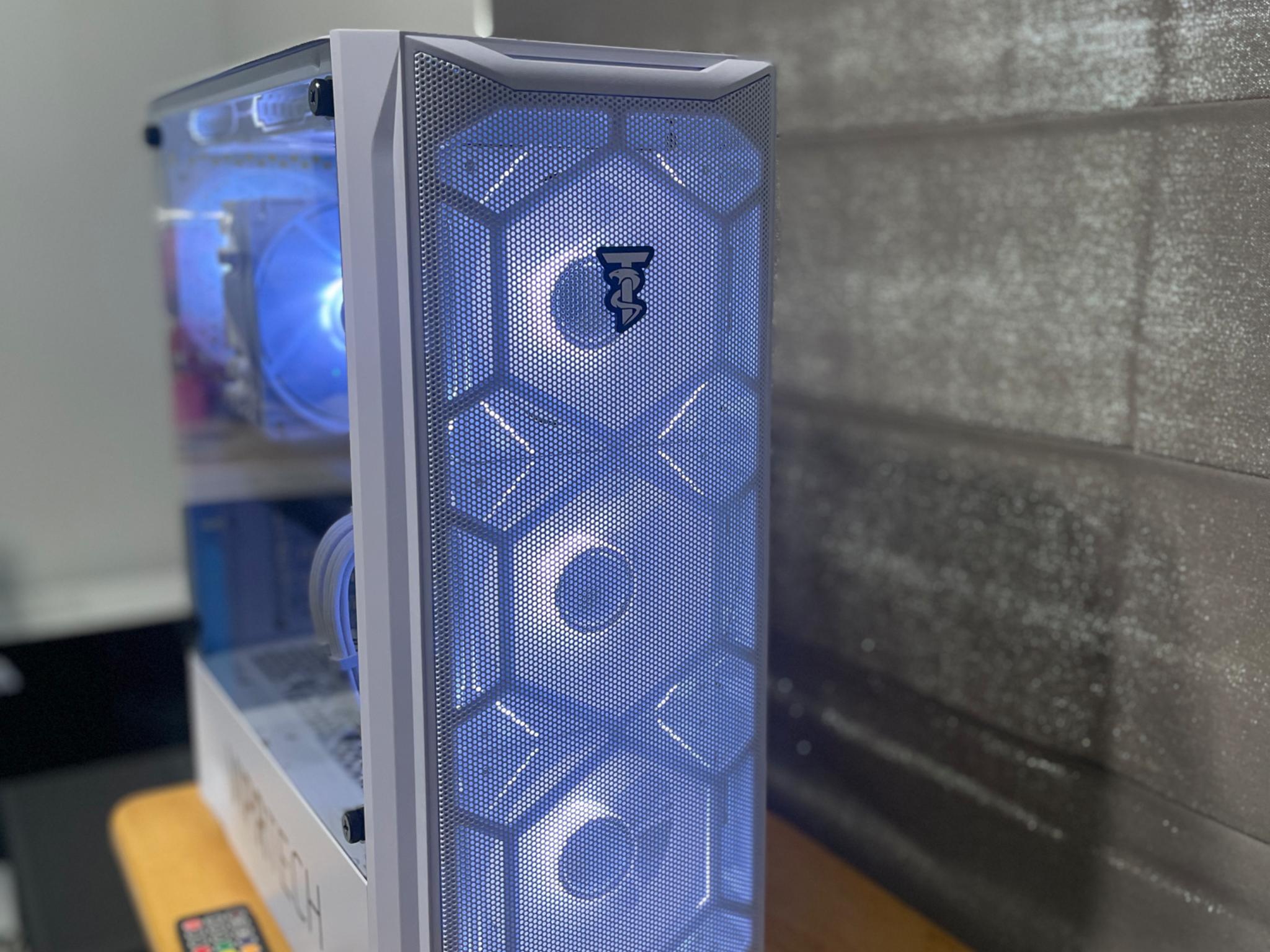 🧊Echo Ice🧊 “Great for a beginner PC gamer”
