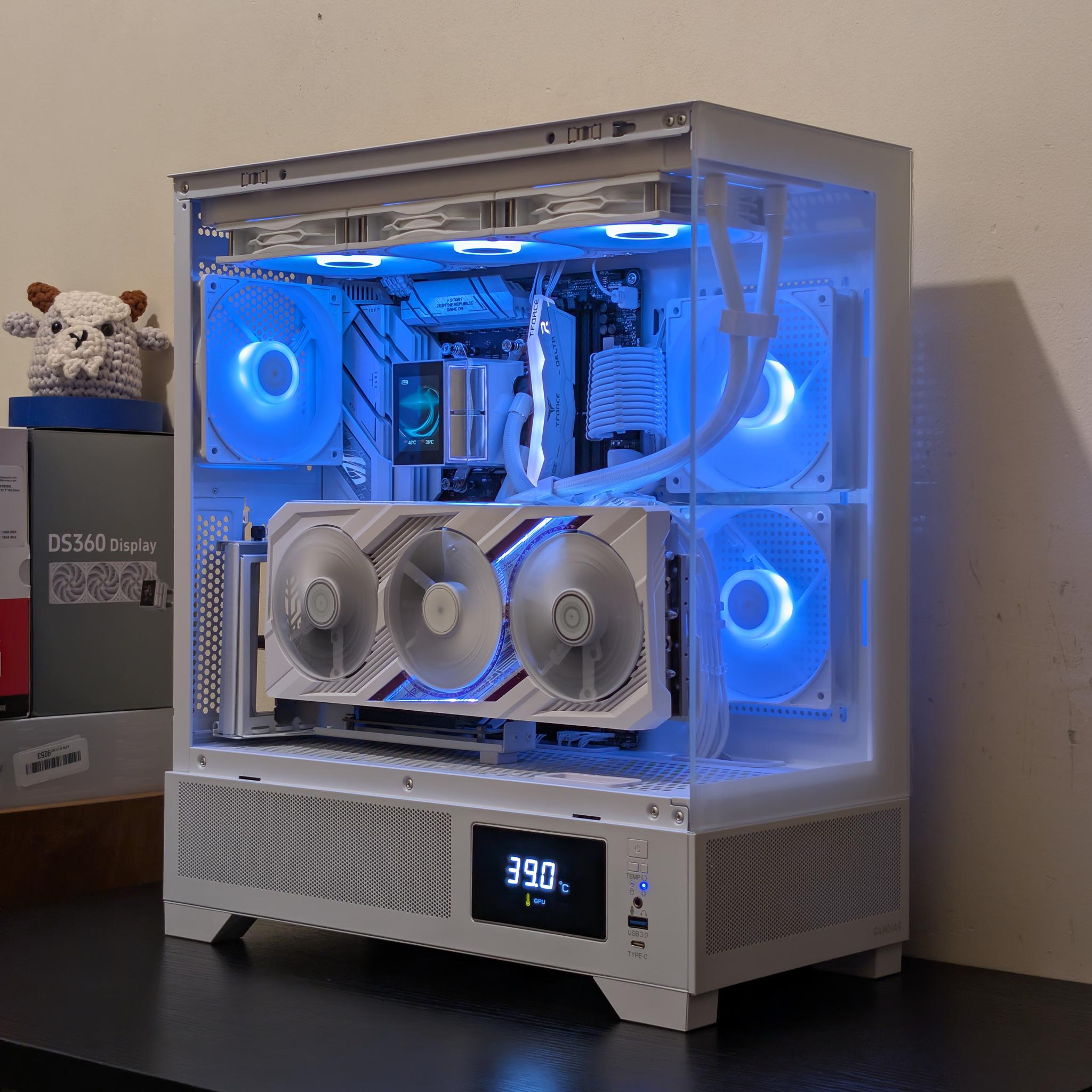 🤍🦢 4K Gaming Beast | RX 7900XT | Ryzen 7 7700X | 2TB SSD | 32GB RAM | WiFi 6 & Bluetooth 🦢🤍