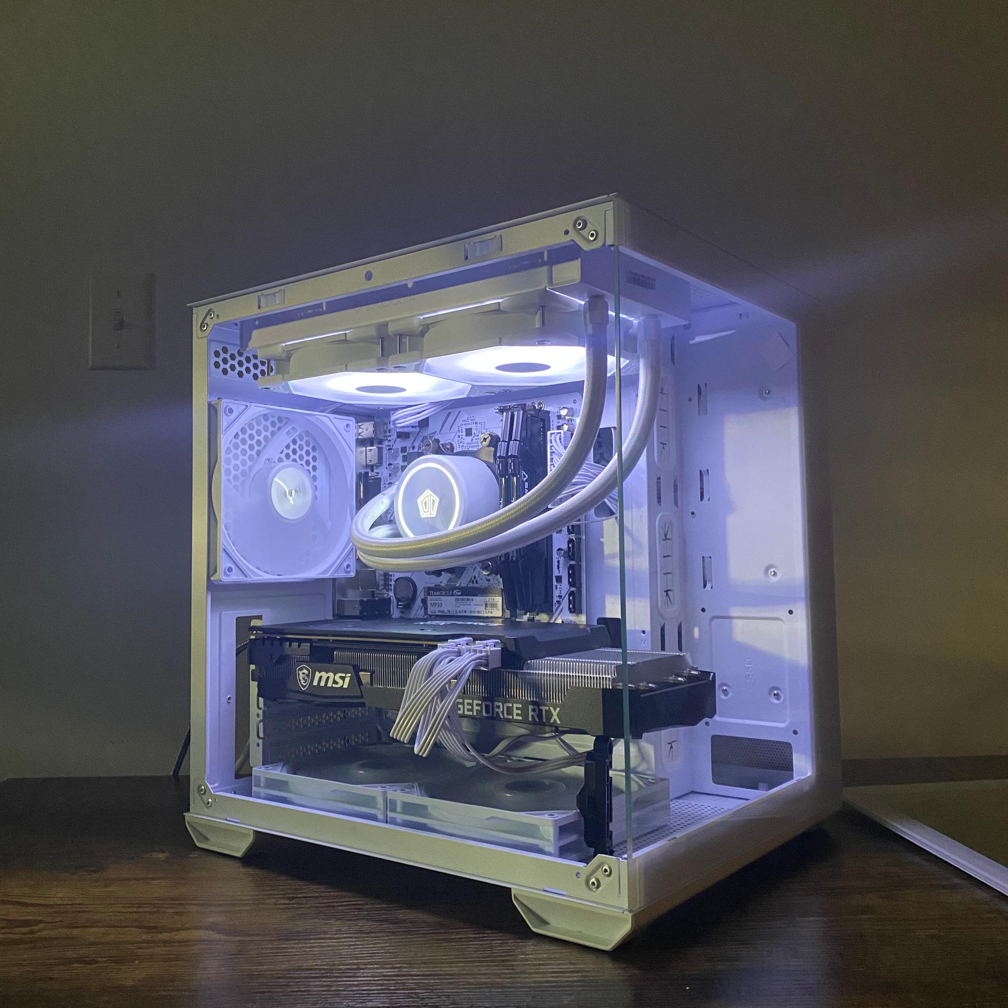 WHITE GAMING PC | RTX 3070 8gb | Ryzen 5 5600gt | 32 gb DDR4 Ram | 2 tb NVME SSD | Windows 11 + WIFI