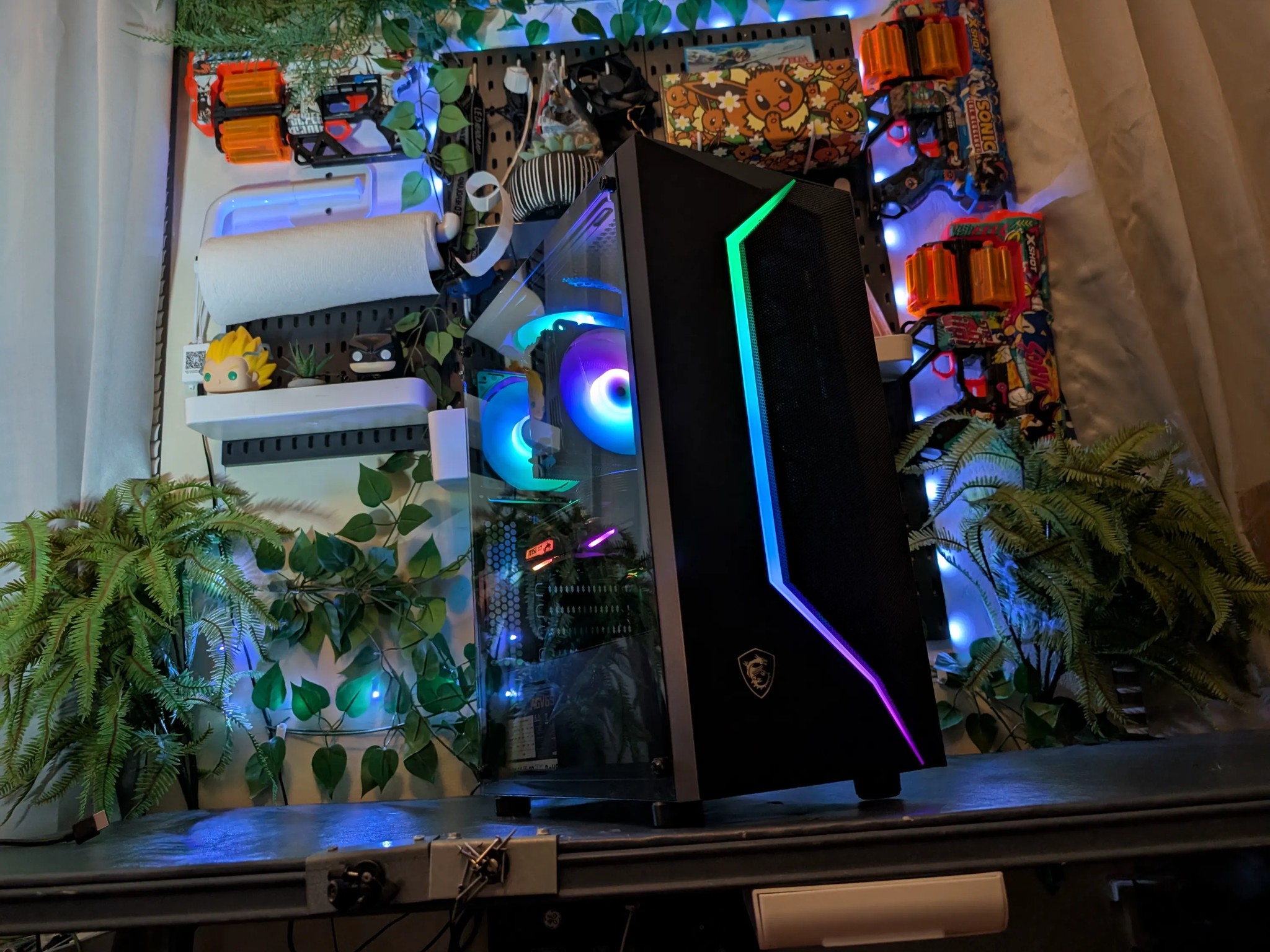 GTX 1660 Super / Ryzen 5 5500 / 16GB DDR4 3600MHz / 1TB NVMe / WiFi / RGB