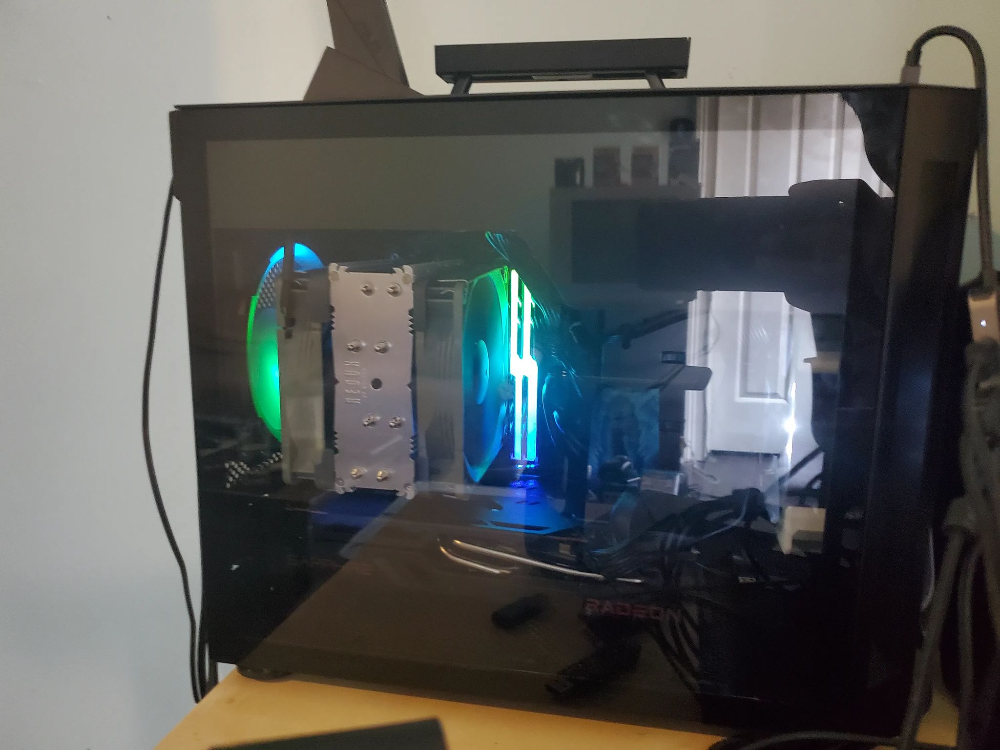 RX 6700XT Ryzen 5 5600X Mini ITX PC Windows 10 Pro Bluetooth Wifi GREAT VALUE