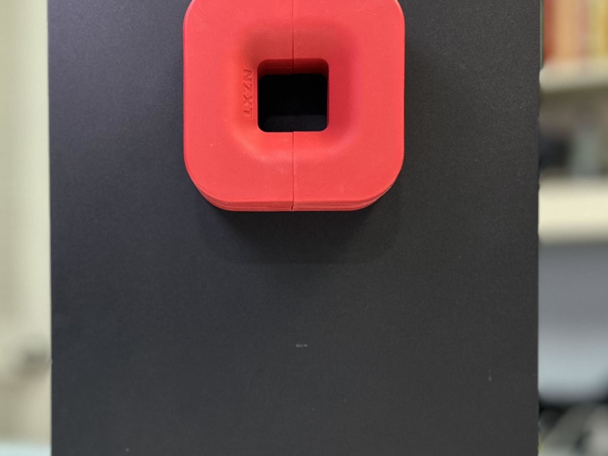 Red Mini ITX Gaming PC | Fortnite 125 Avg FPS | NZXT Headset Mount | 1080Ti | 10600K | 16GB | Wifi 6