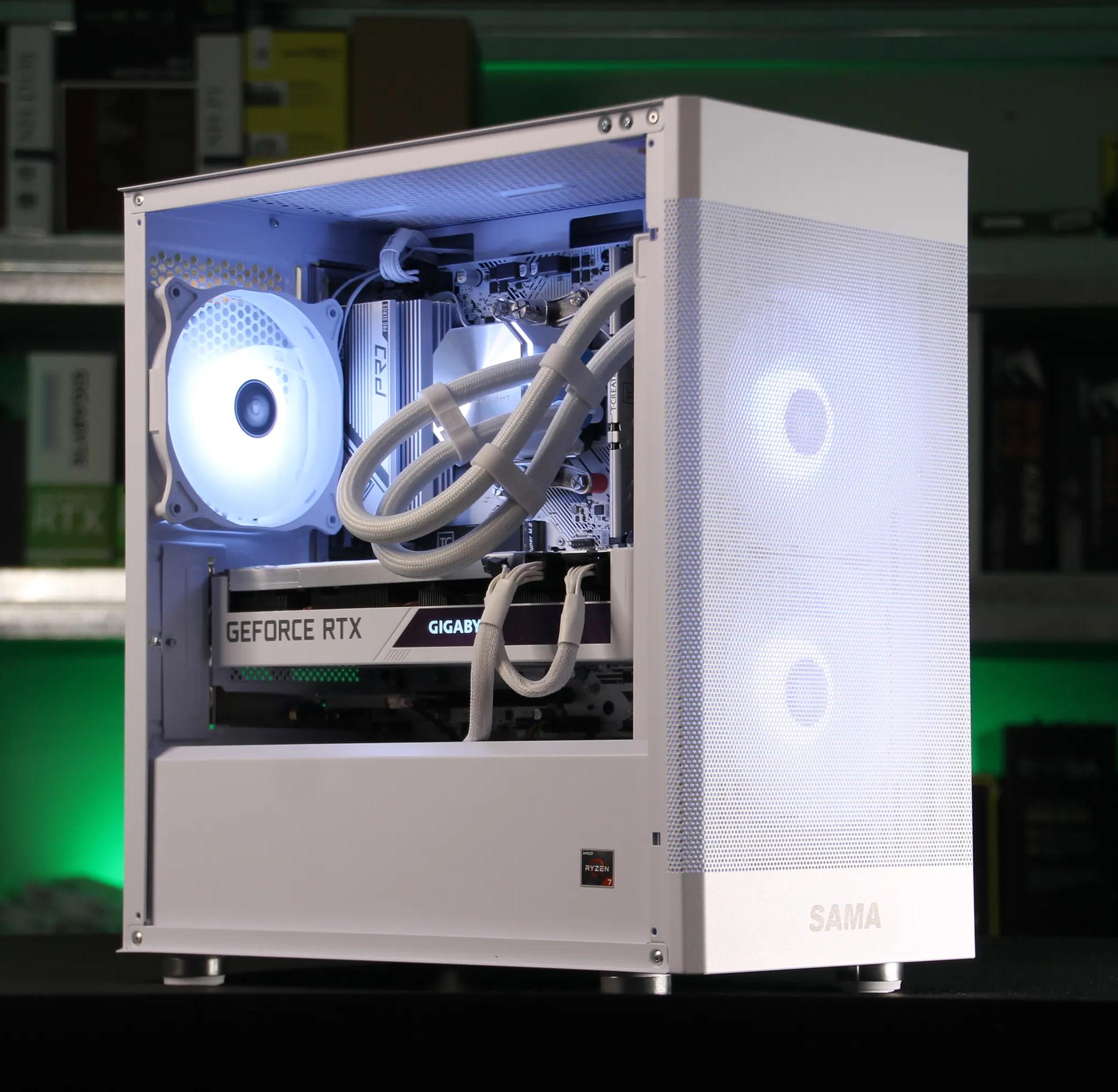 𝙄𝘾𝙀𝙀 // Ryzen 7 3700X, RTX 3070 // Mid-range Gaming PC
