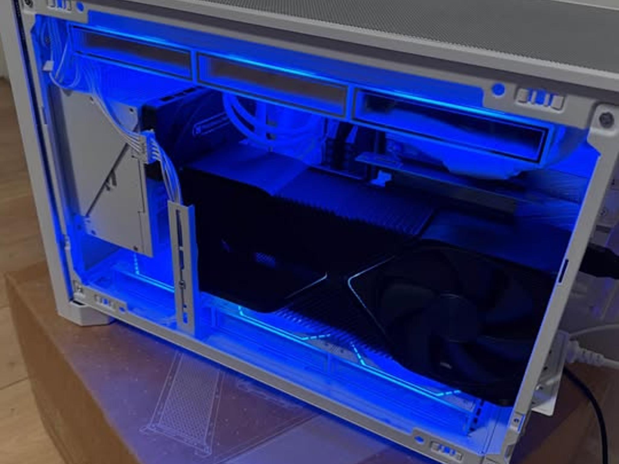 CUSTOM BUILT MICRO-ATX BUILD! RTX 4080 Super FE + i7-13700 IN MONTECH TEN
