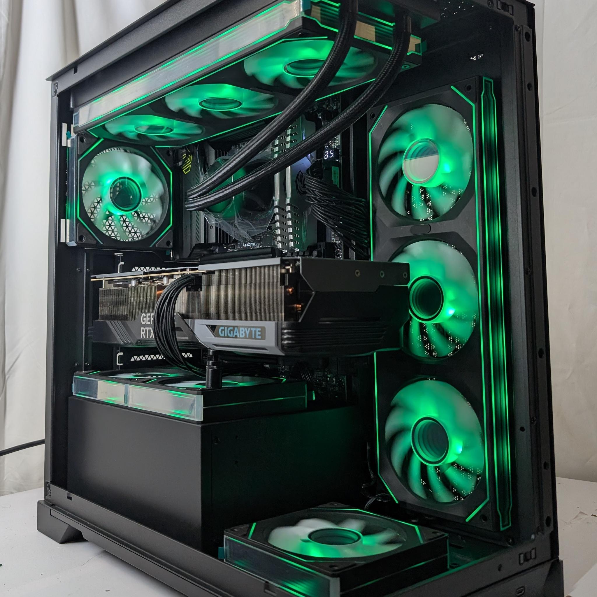RTX 4080 | RYZEN 7 9800X3D | 32GB DDR5 | 2TB NVME | 850W PSU | 360MM AIO