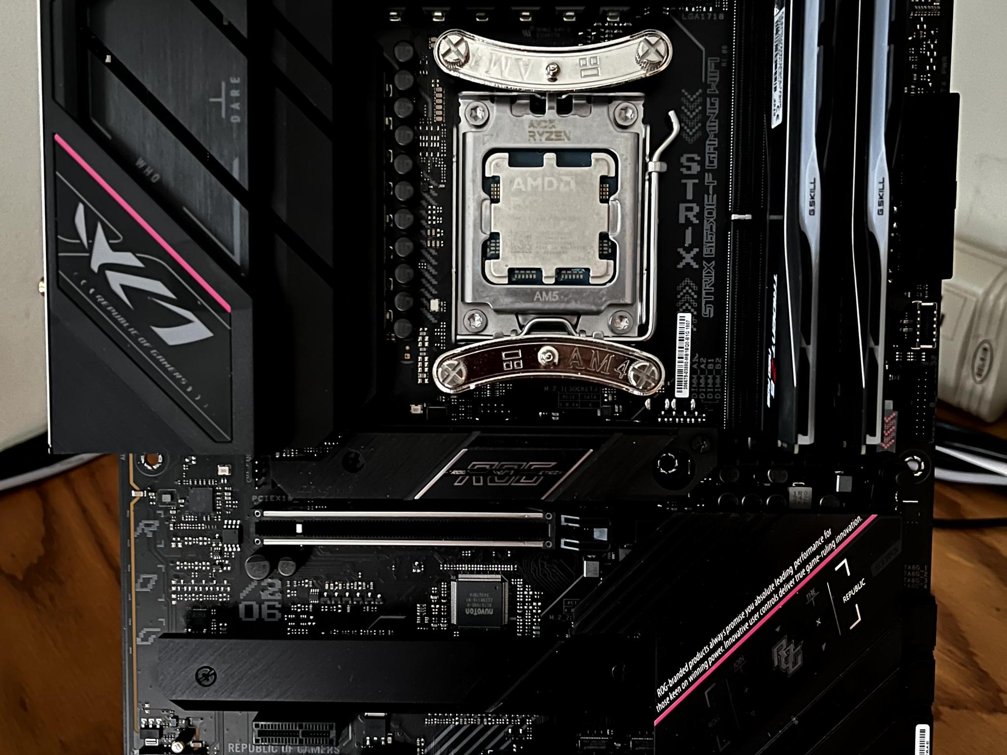 🔥Ryzen 7 9800X3D🔥 | 32G @6400 | Asus B650E-F motherboard | 4TB WD Black SN850X
